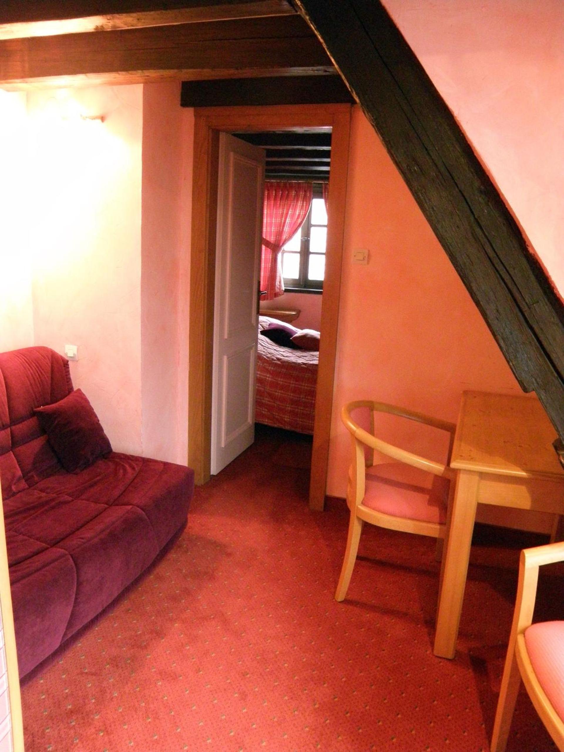 Comfort Double Room with Seating Area - Photo 3