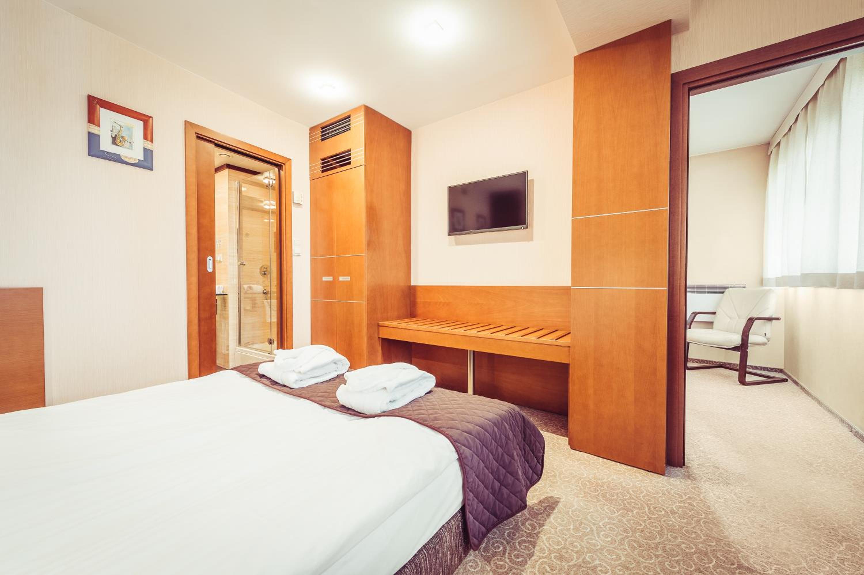 Business Apartment - Photo 4