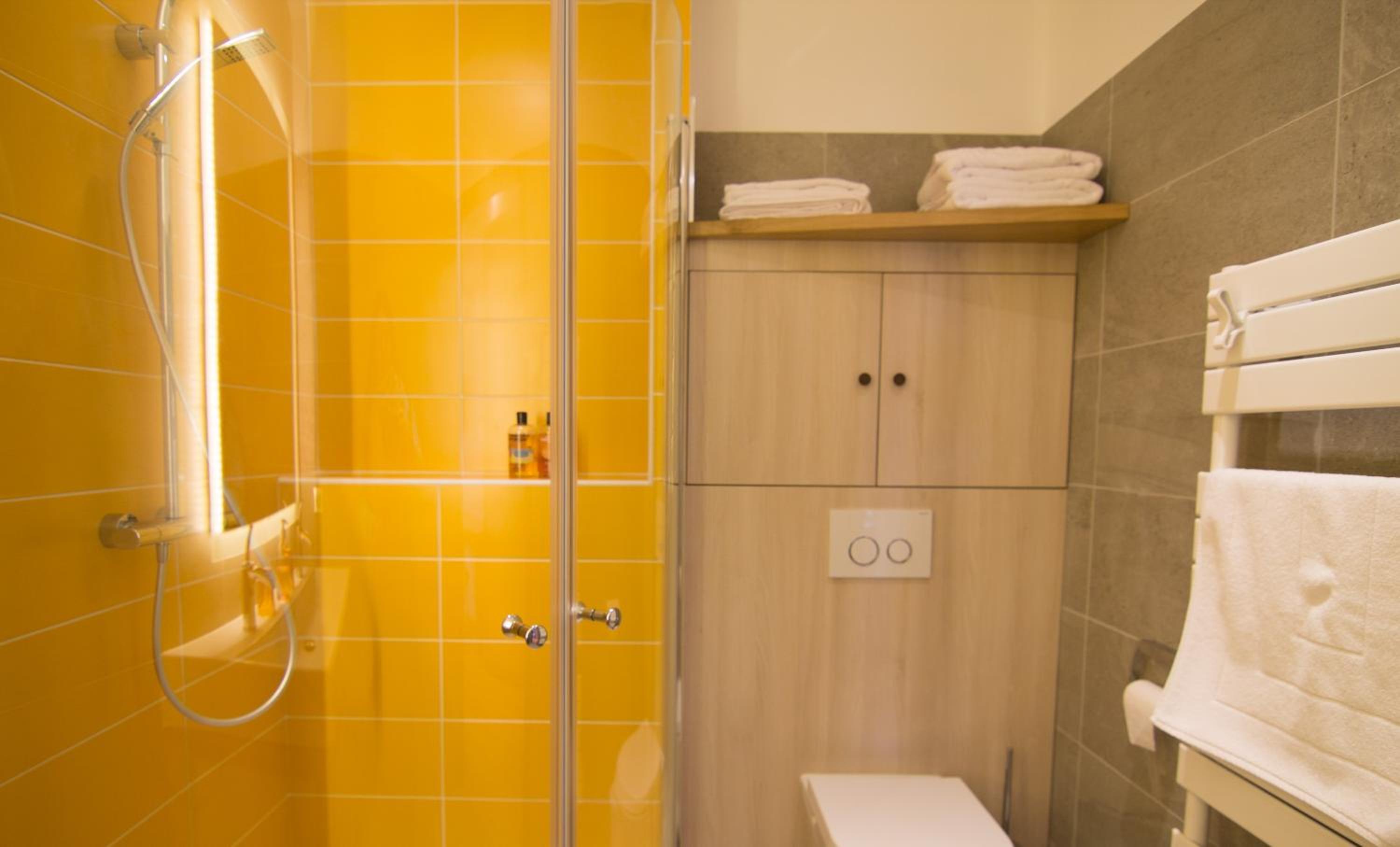 Deluxe Double or Twin Room with Mountain View - Photo 2