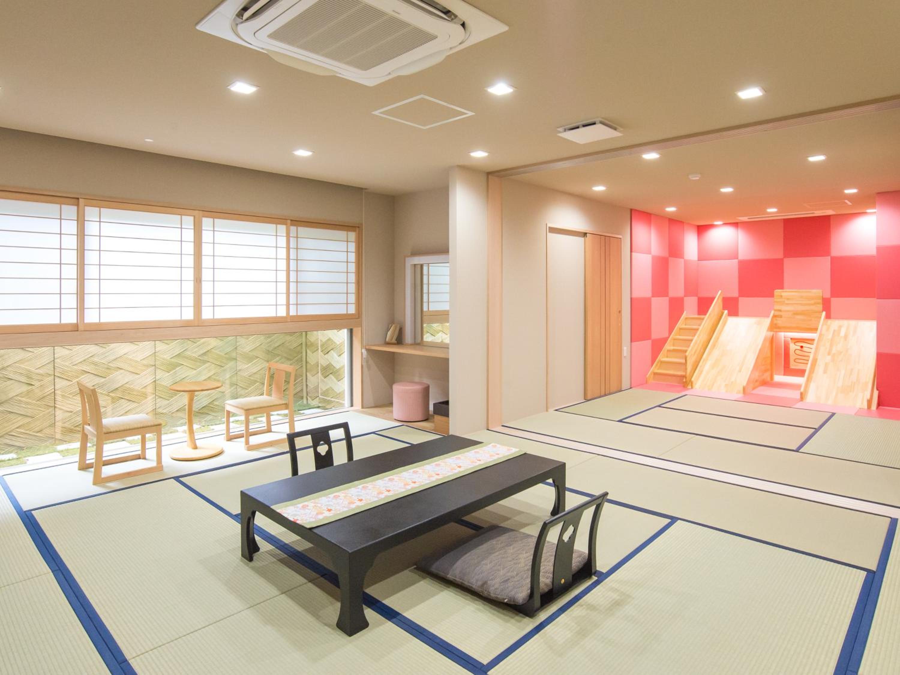 Japanese Style Family Suite 101sqm with Open-Air Bath - Non Smoking