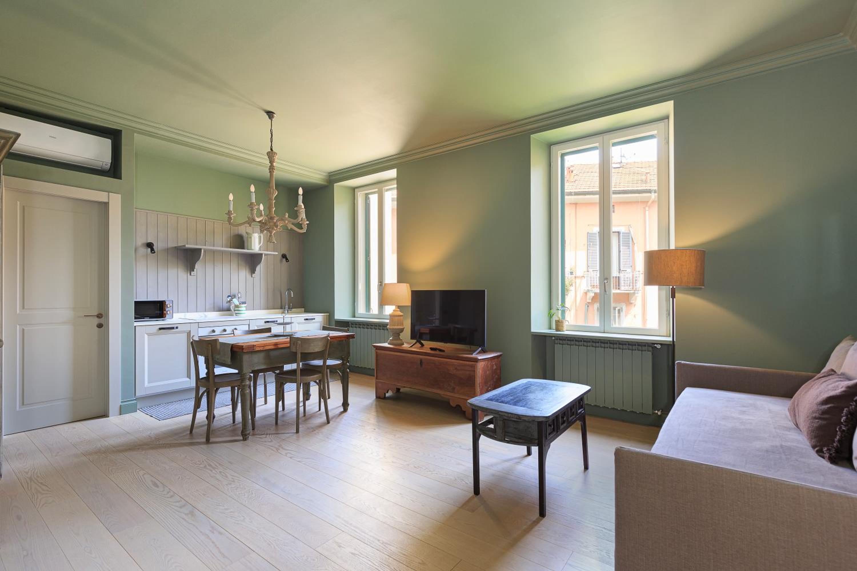 One-Bedroom Apartment