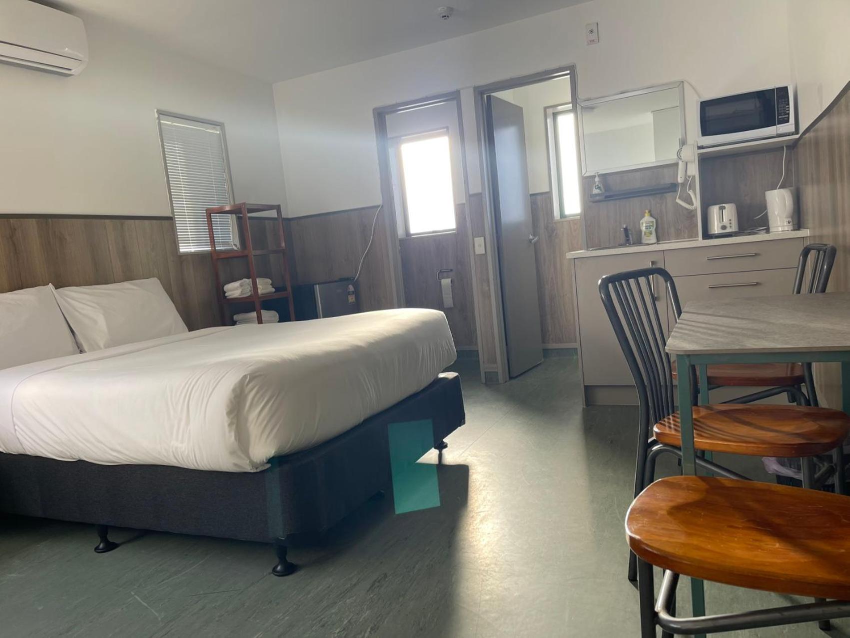 Twin Room with Bathroom