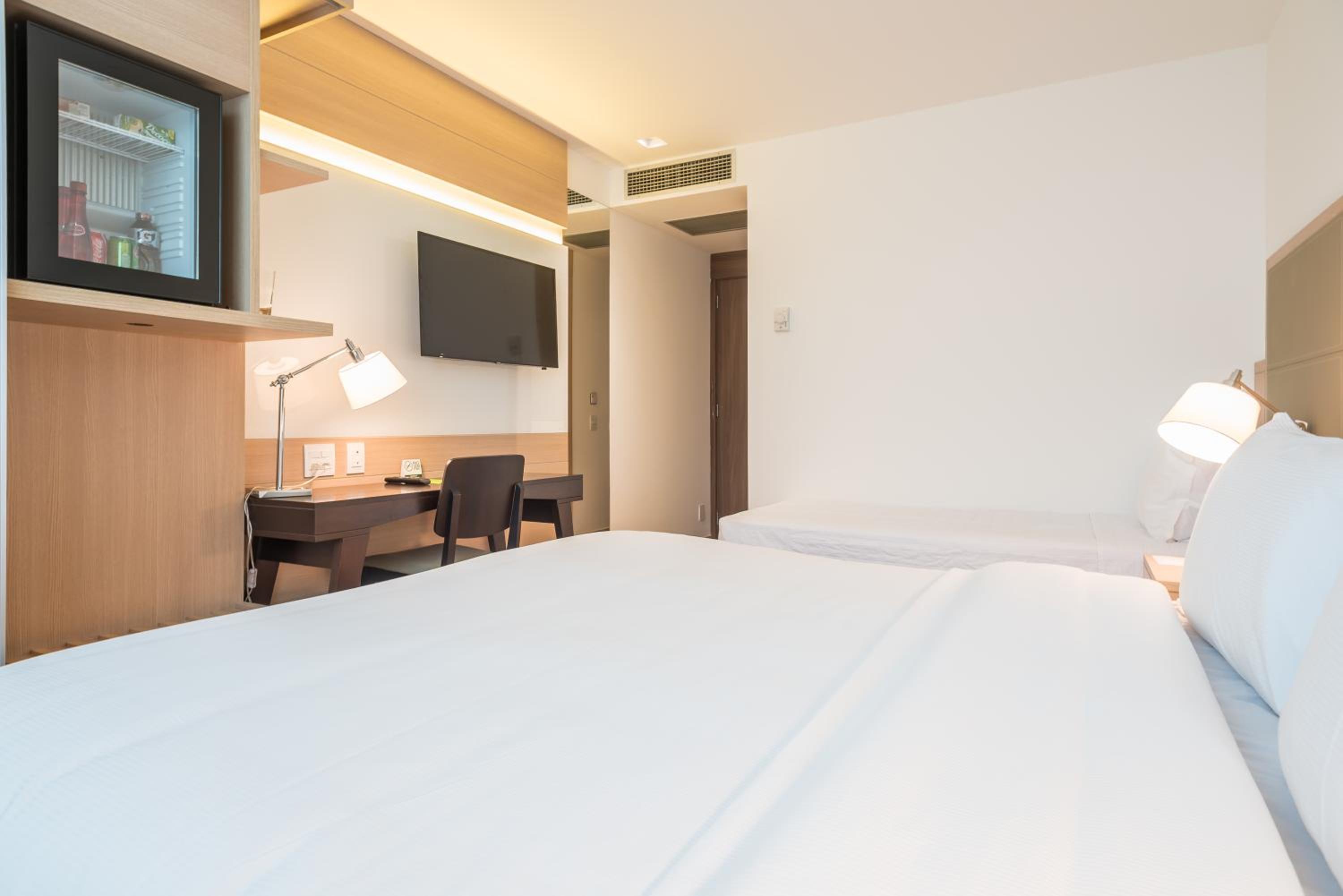 Superior Triple Room photo 2