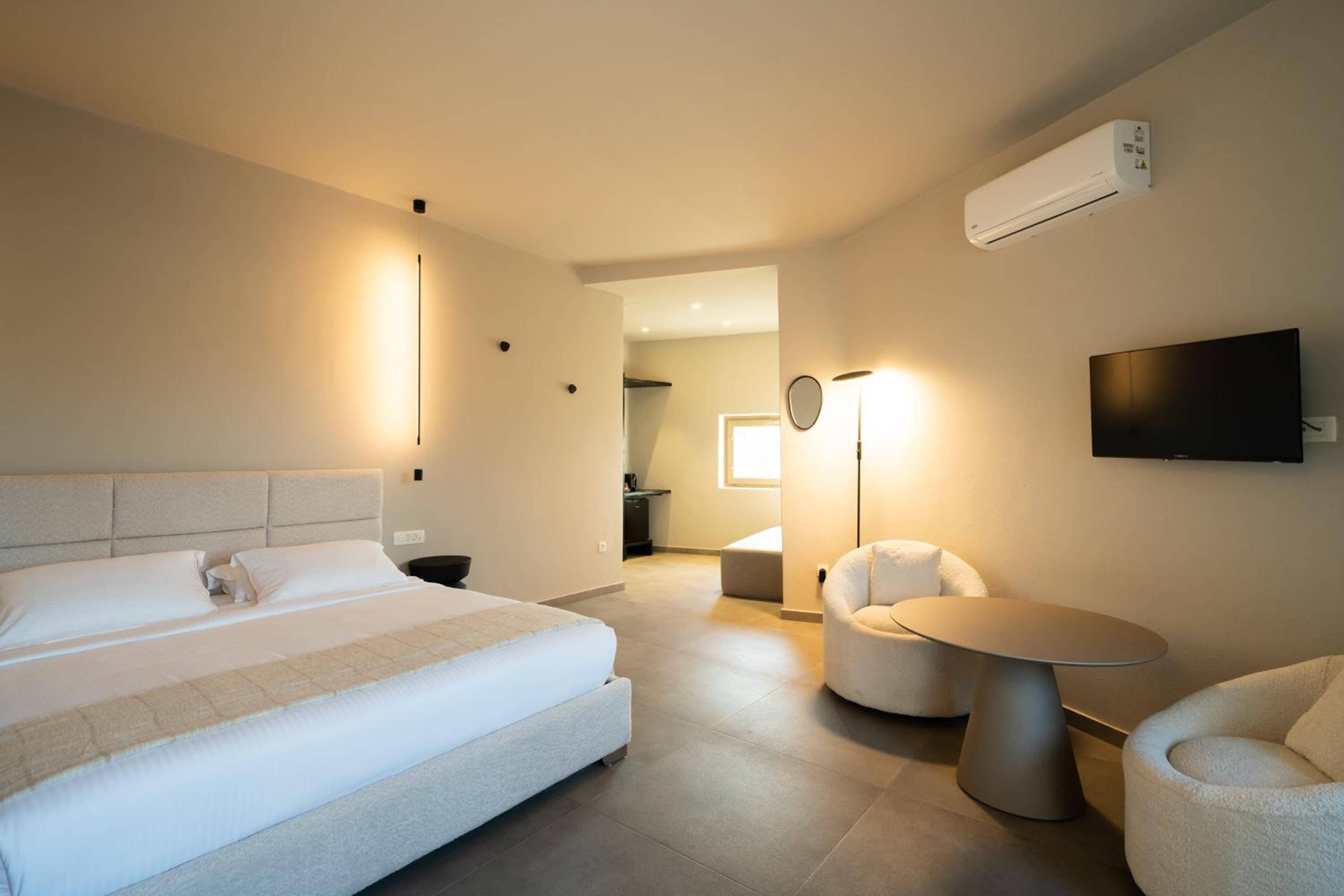 Deluxe Suite with Private Plunge Pool and Caldera View