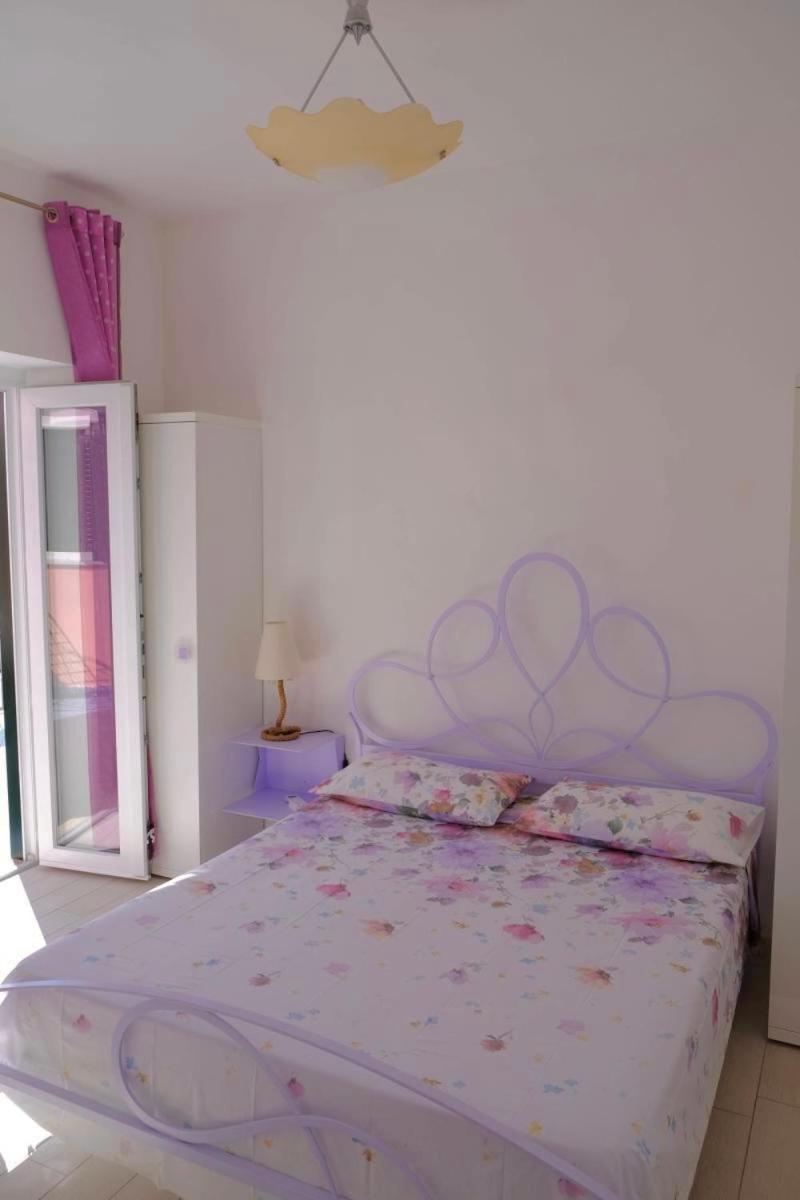 Appartamento con due camere vista mare