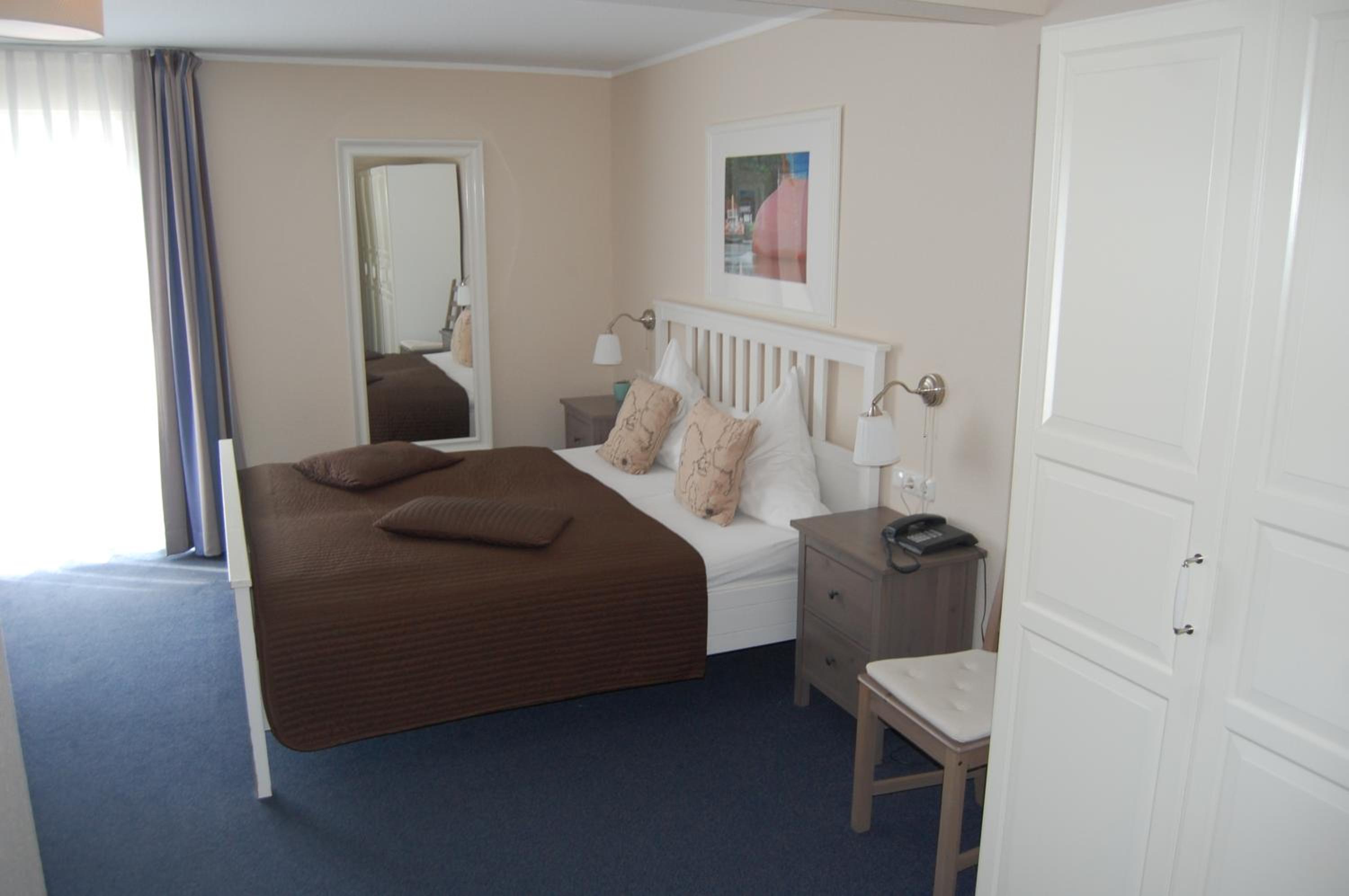 Family Room with Terrace photo 1