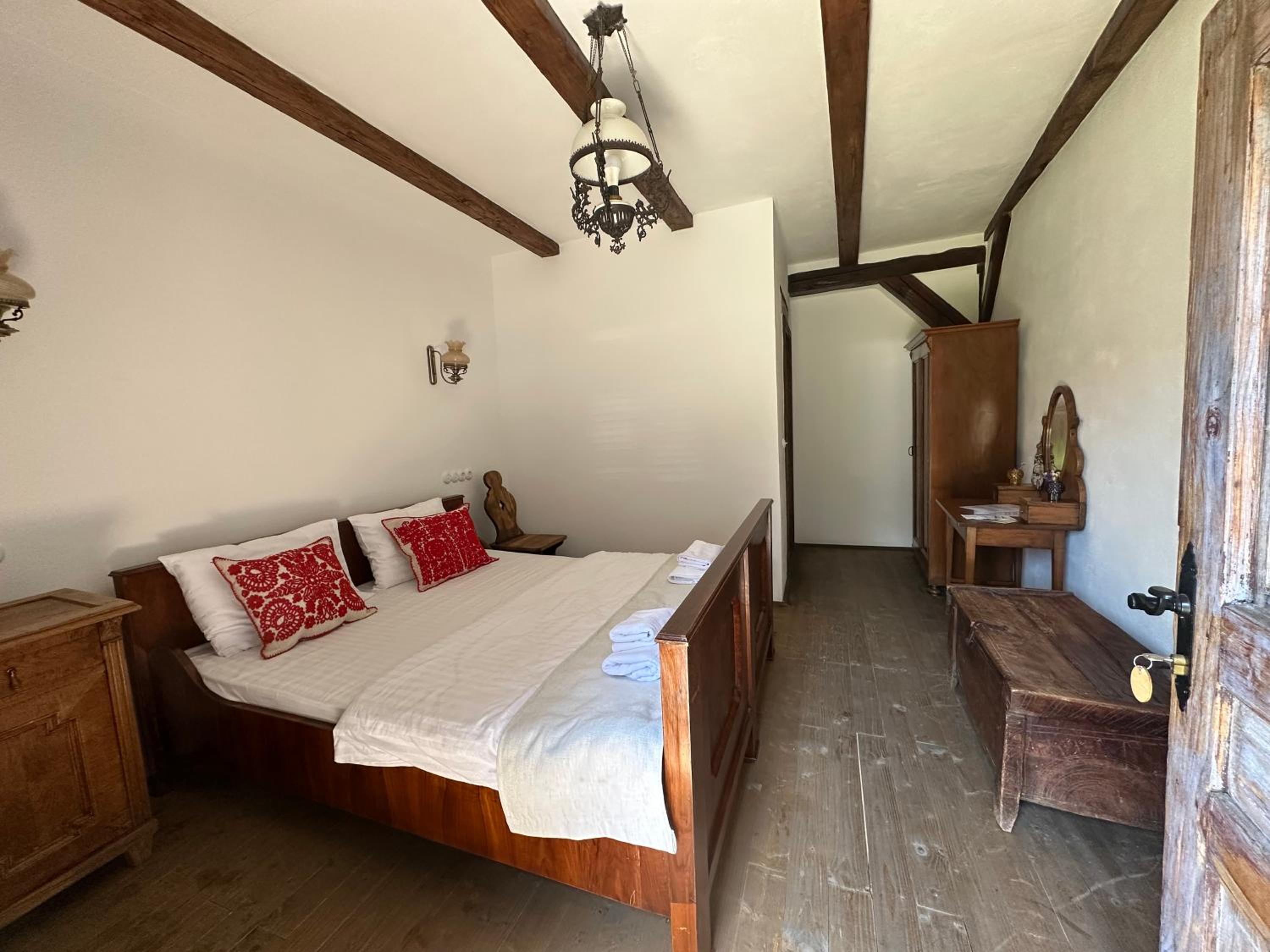 Budget Double Room photo 2