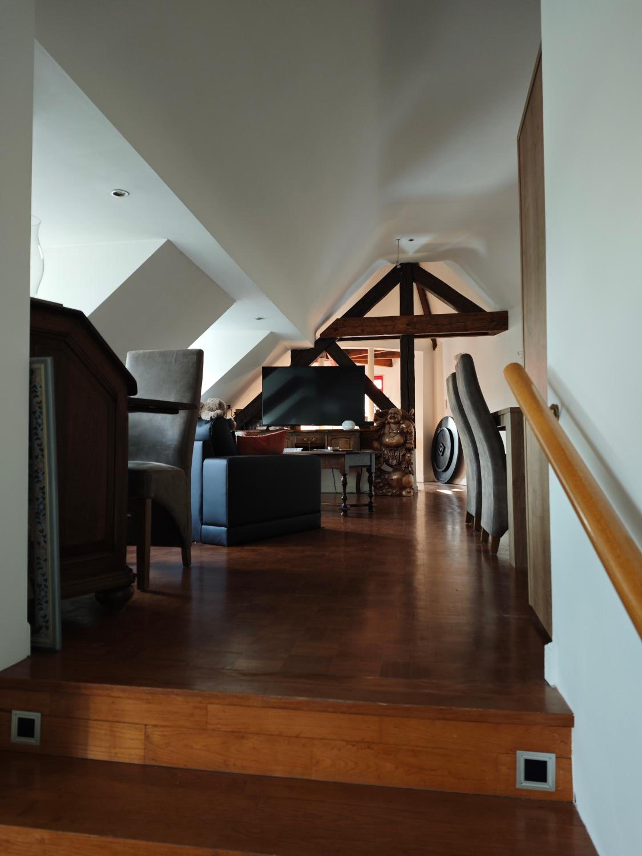 Family Two-Bedroom Apartment with View photo 2