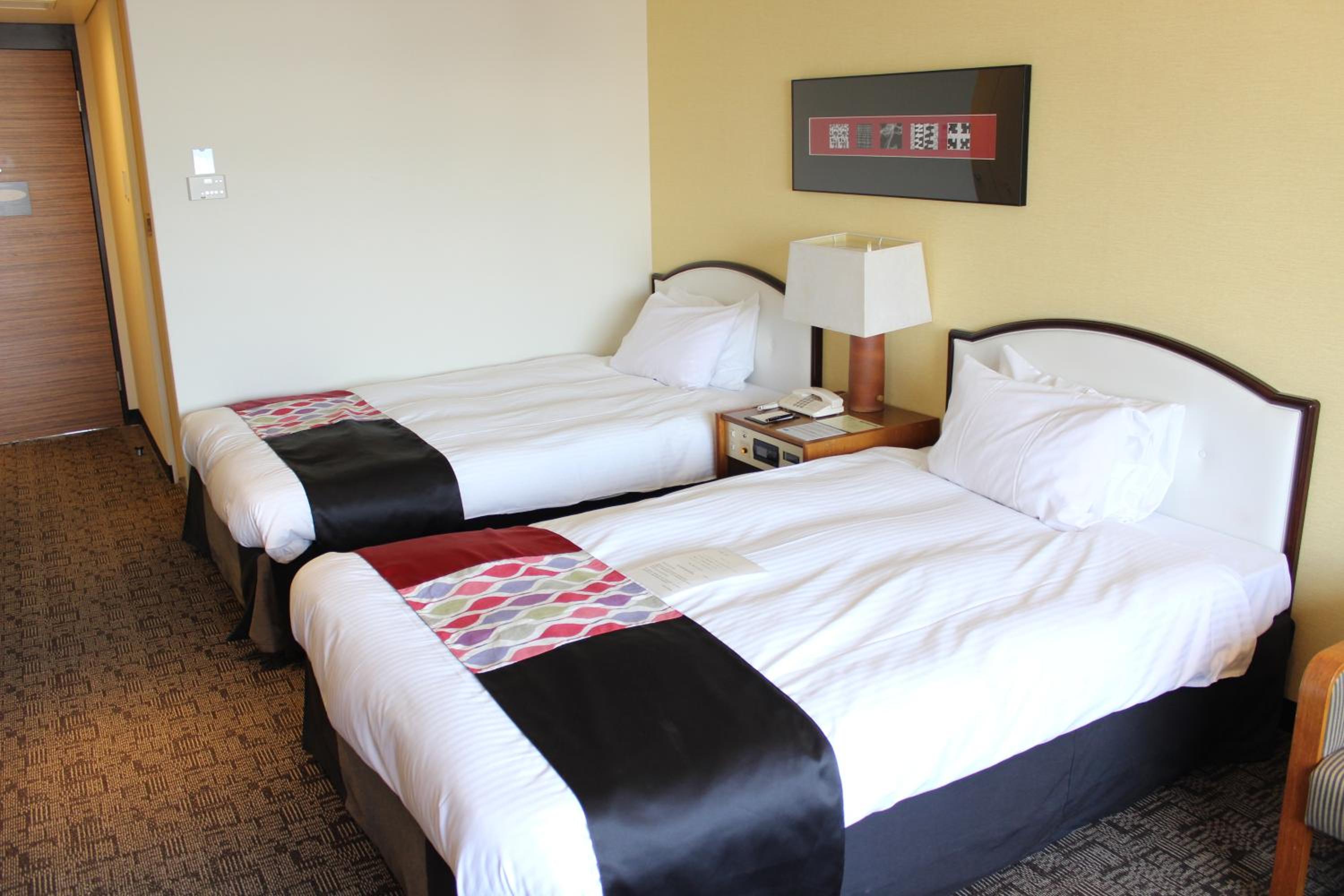 Standard Twin Room - Main Building - Non-Smoking - Photo 2