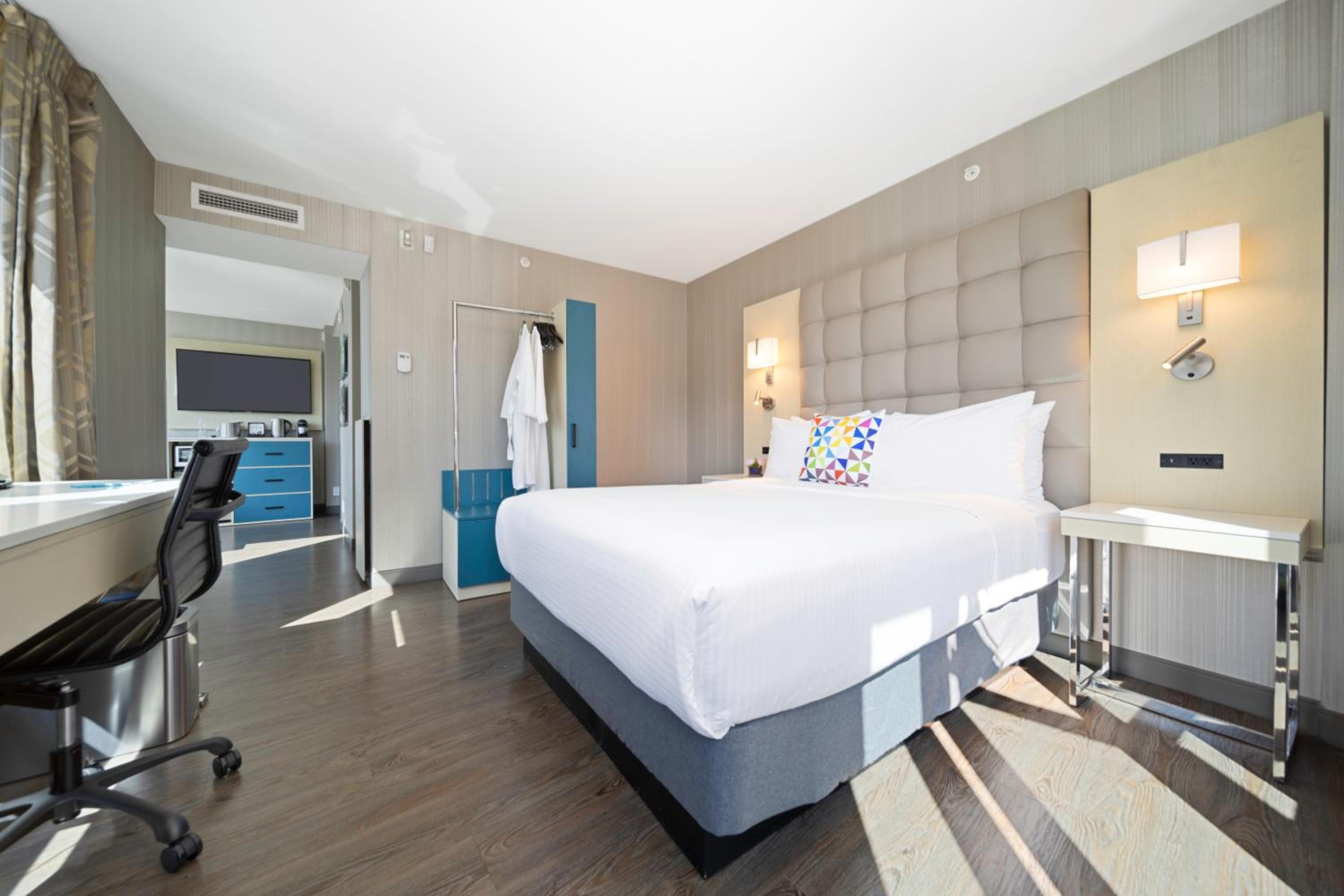 Junior Suite thumbnail 6