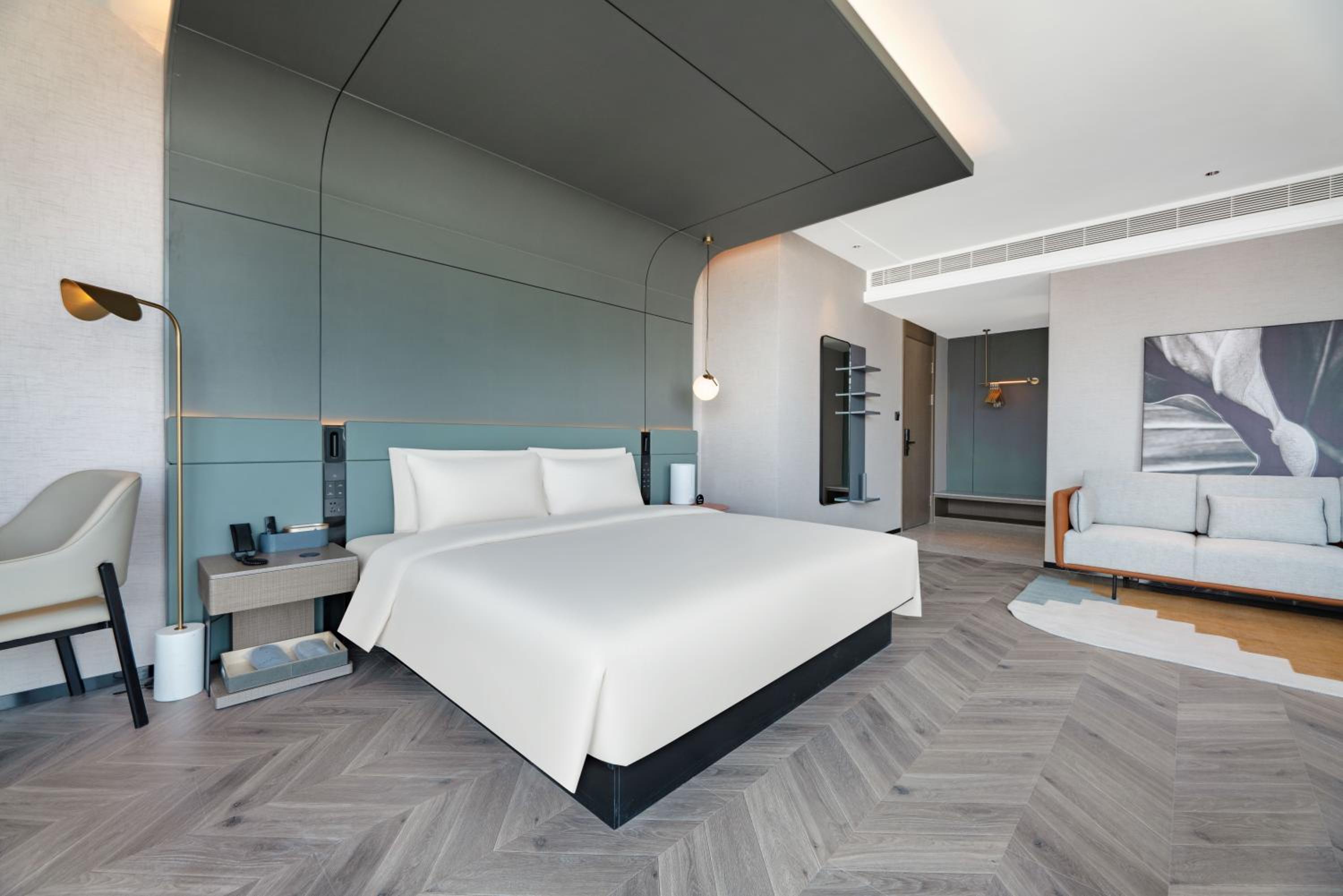Jimu Suite with River View