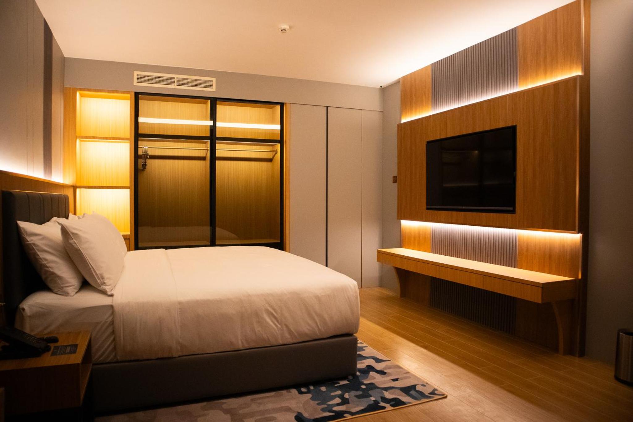 Executive Suite