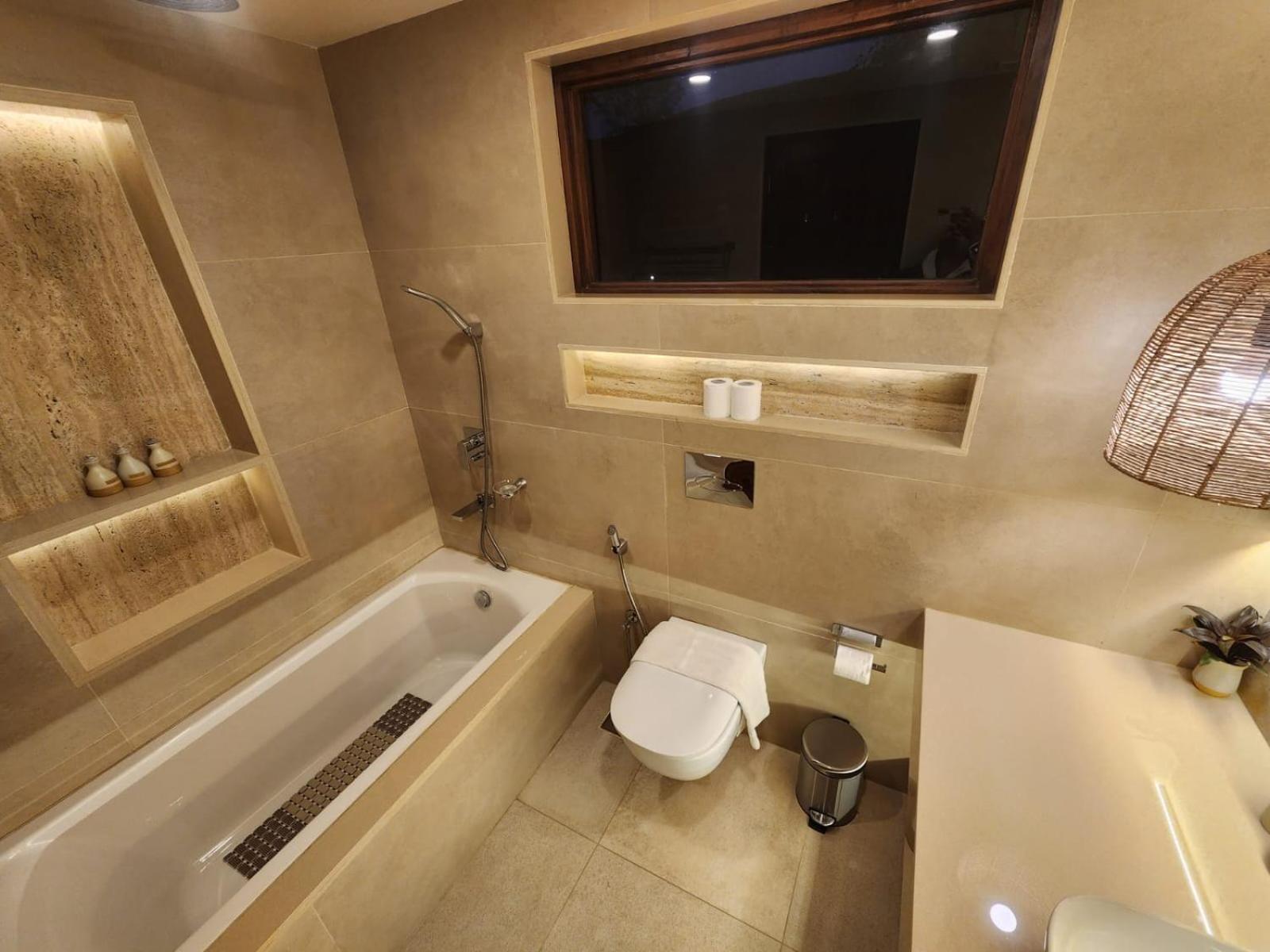 Superior Deluxe Double or Twin Room  photo 2