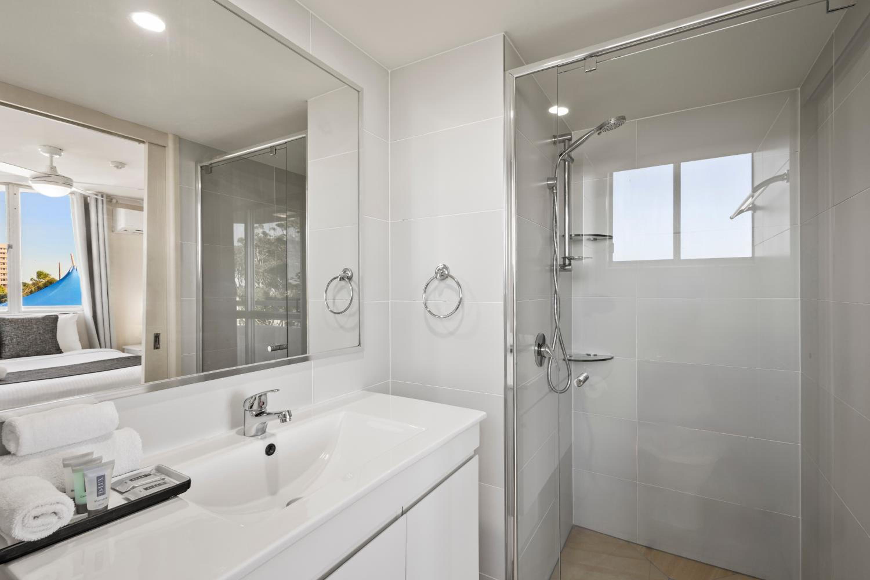 Wheelchair Friendly 3 Bedroom Apartment photo 1