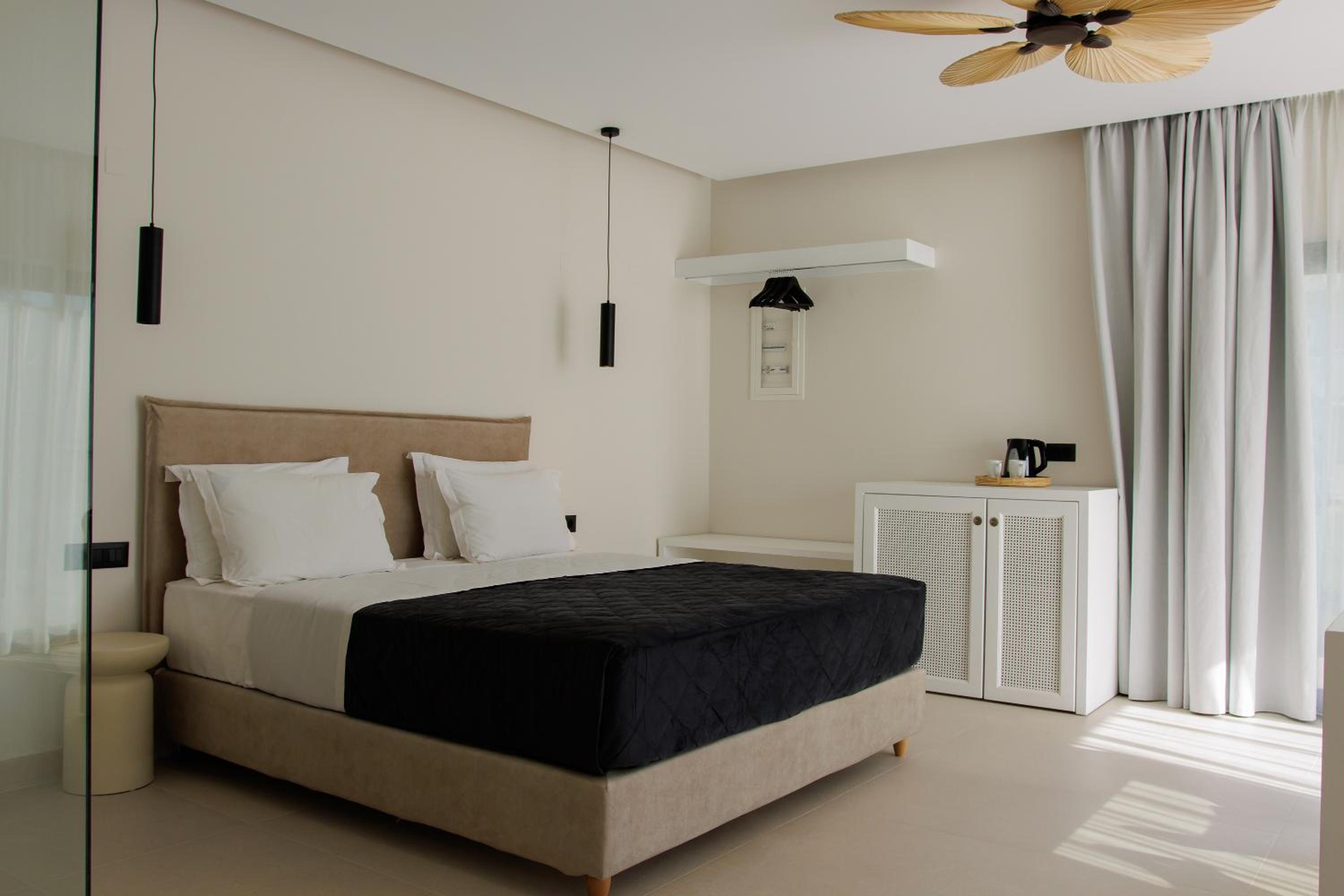 Suite with Garden View