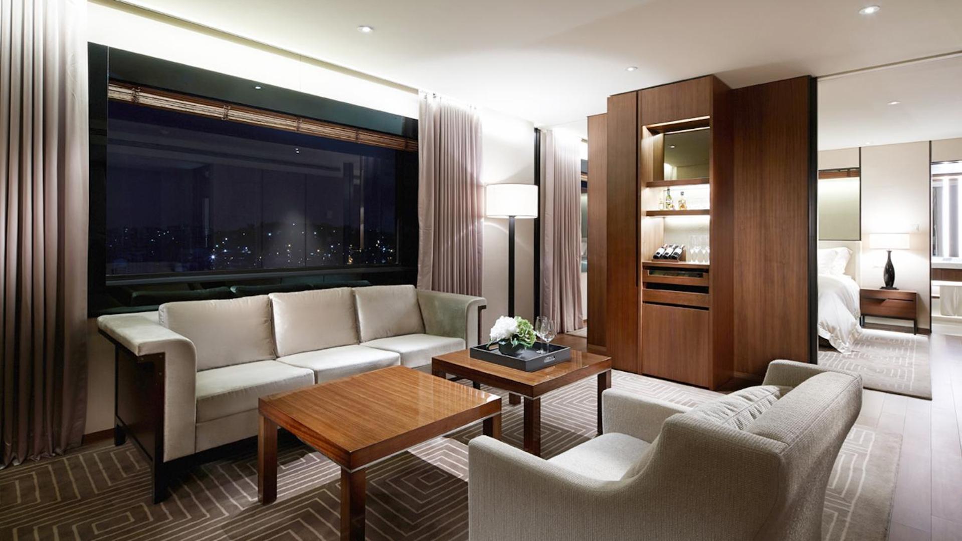 Corner Suite with Indoor Pool Access Only