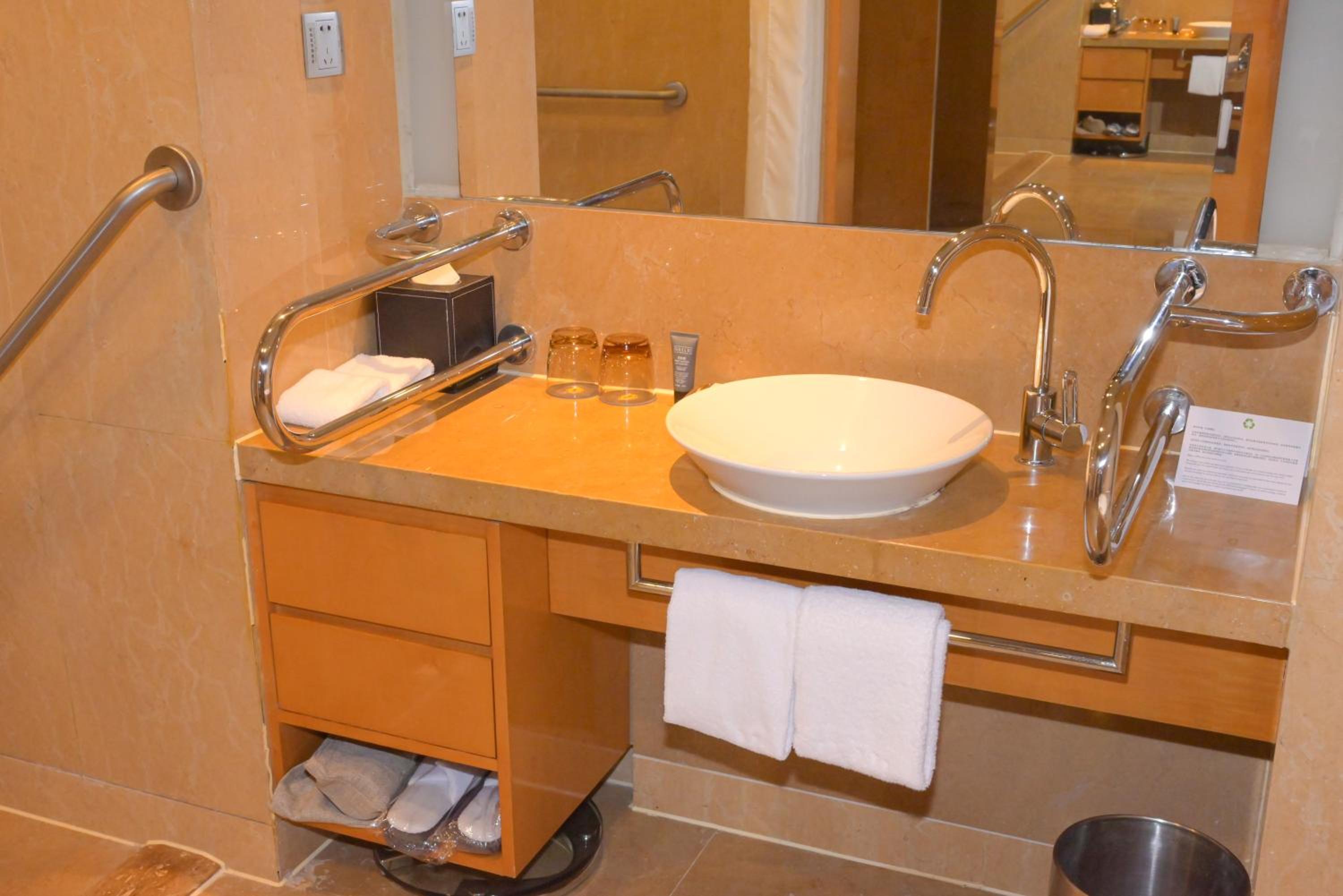 Premium King Room - Disability Access