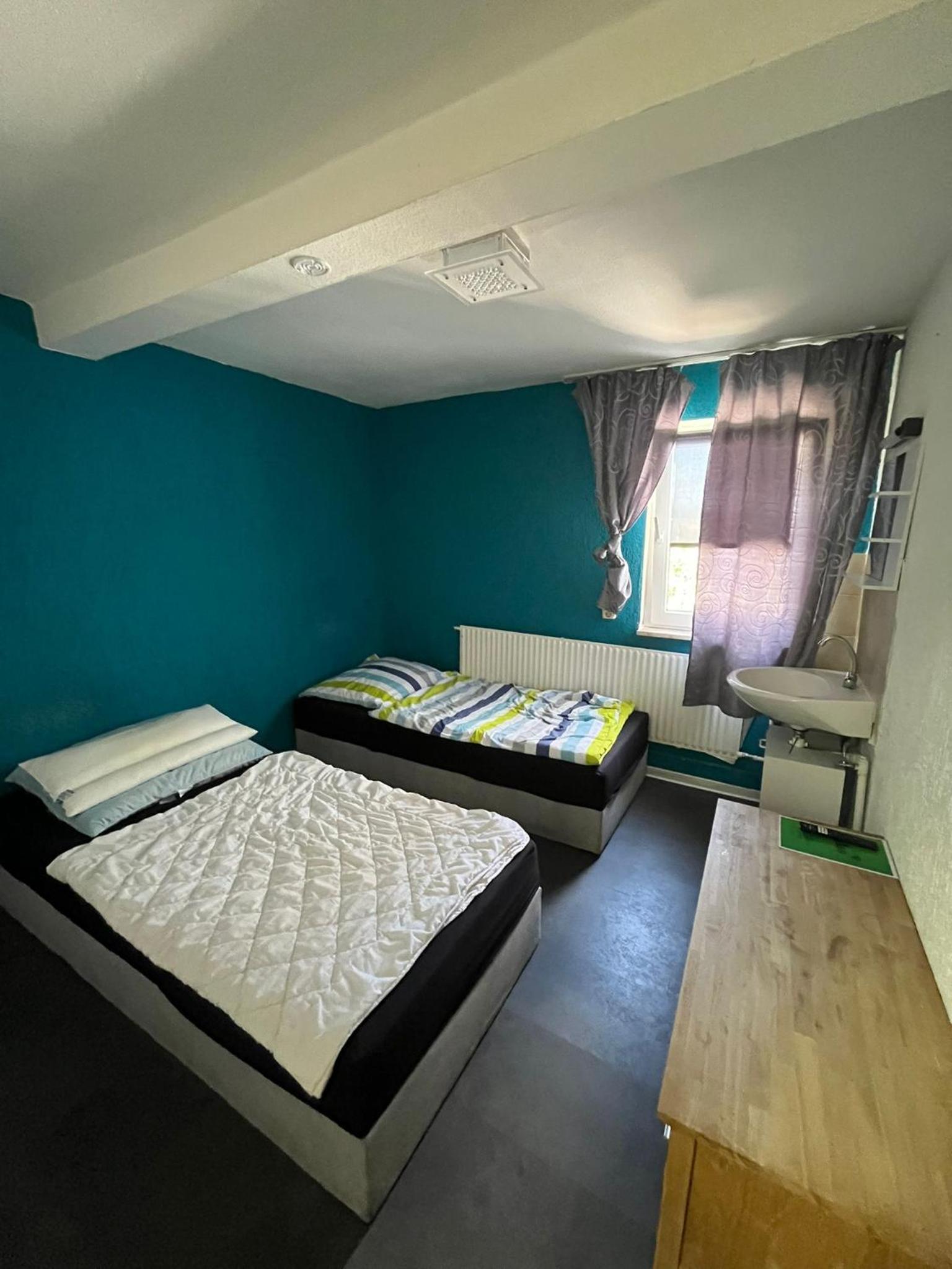 Double Room with Shared Bathroom photo 3