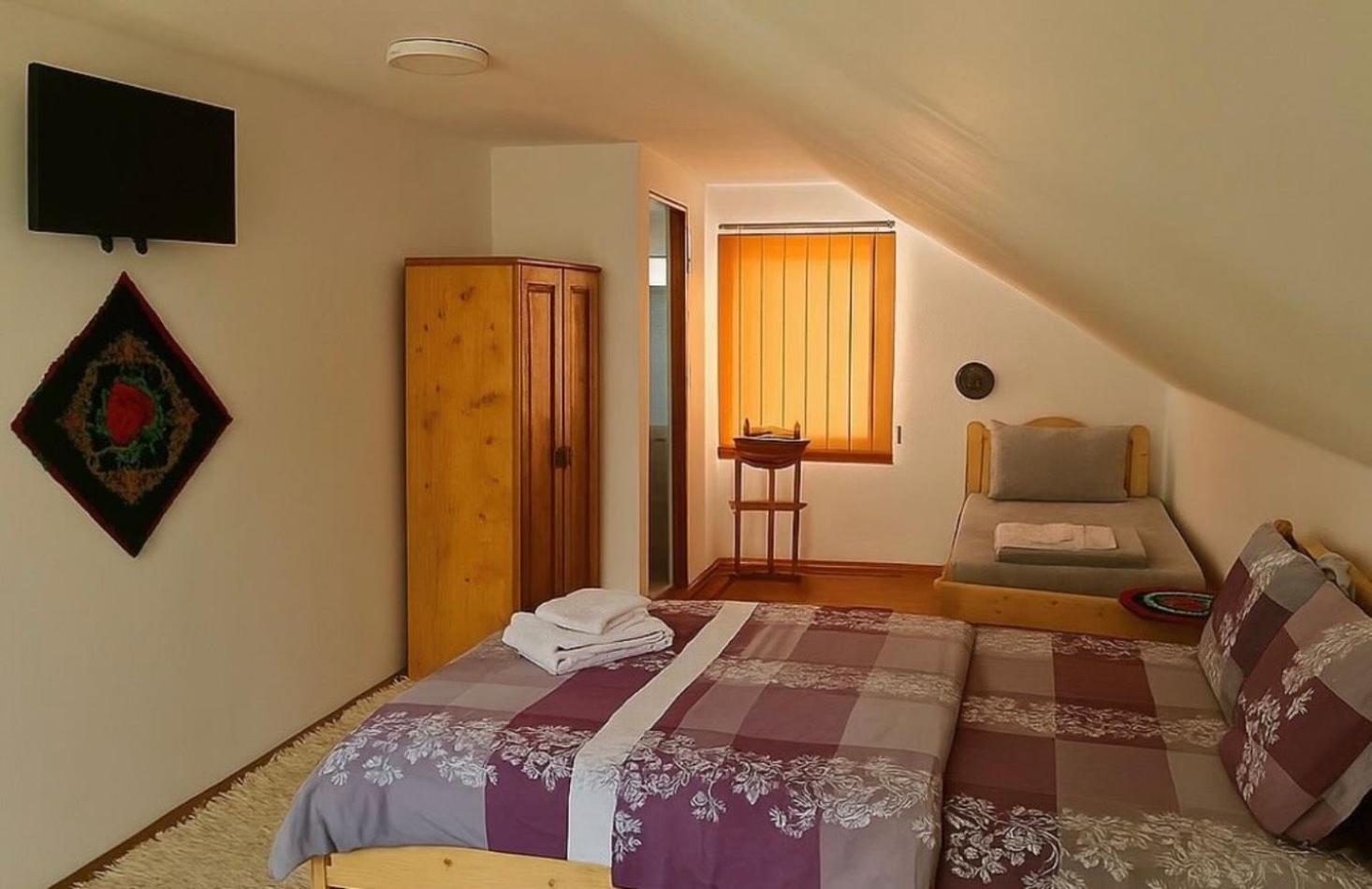 Deluxe Double or Twin Room photo 1