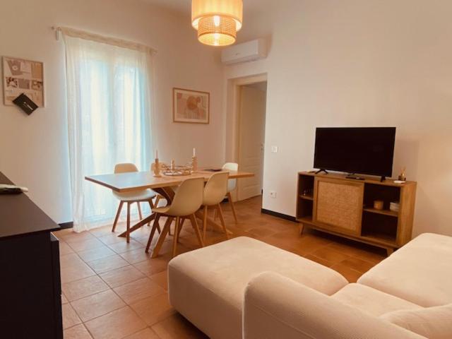 Two-Bedroom Apartment with View photo 1