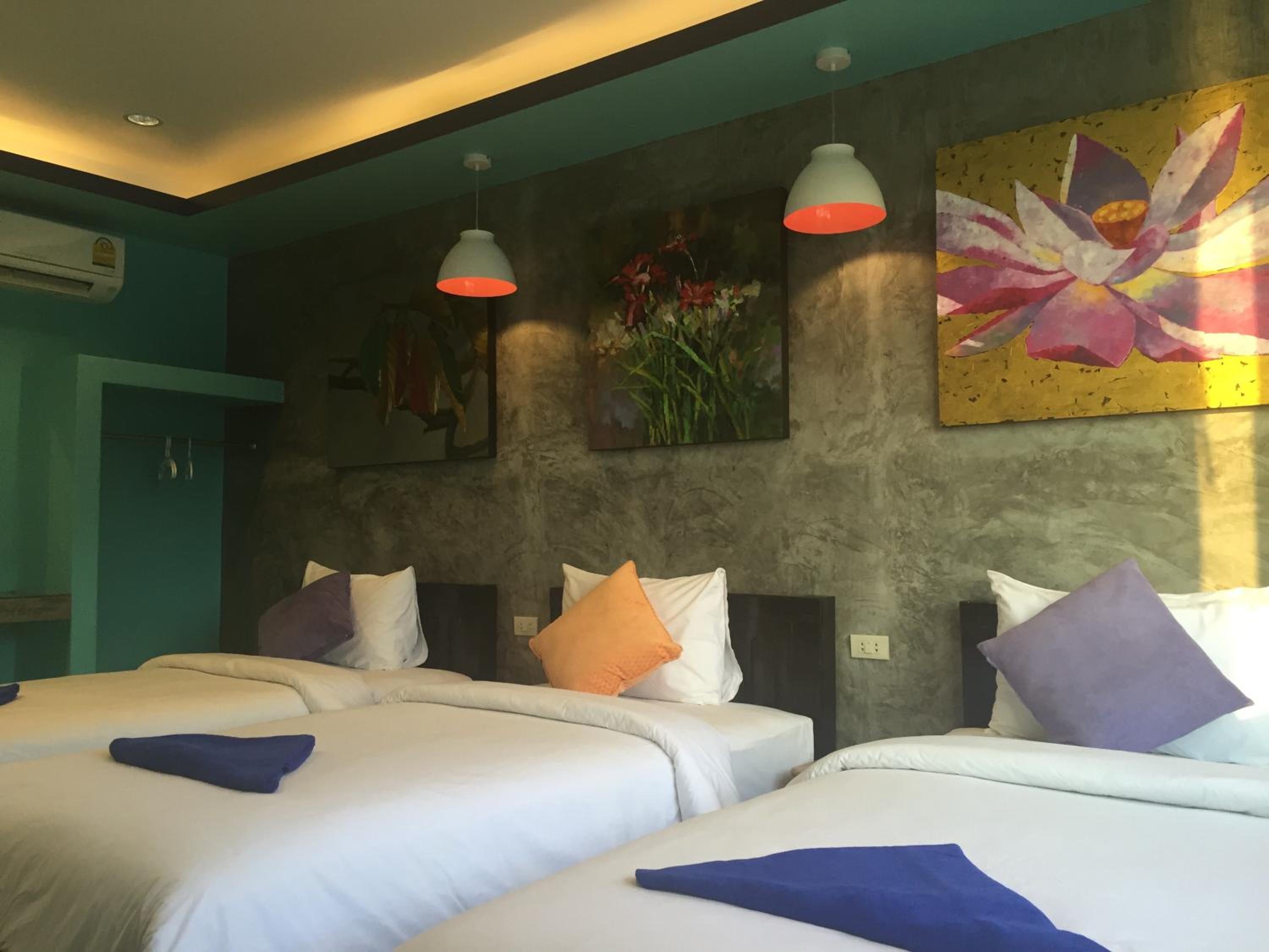 Comfort Triple Room with Shower photo 2
