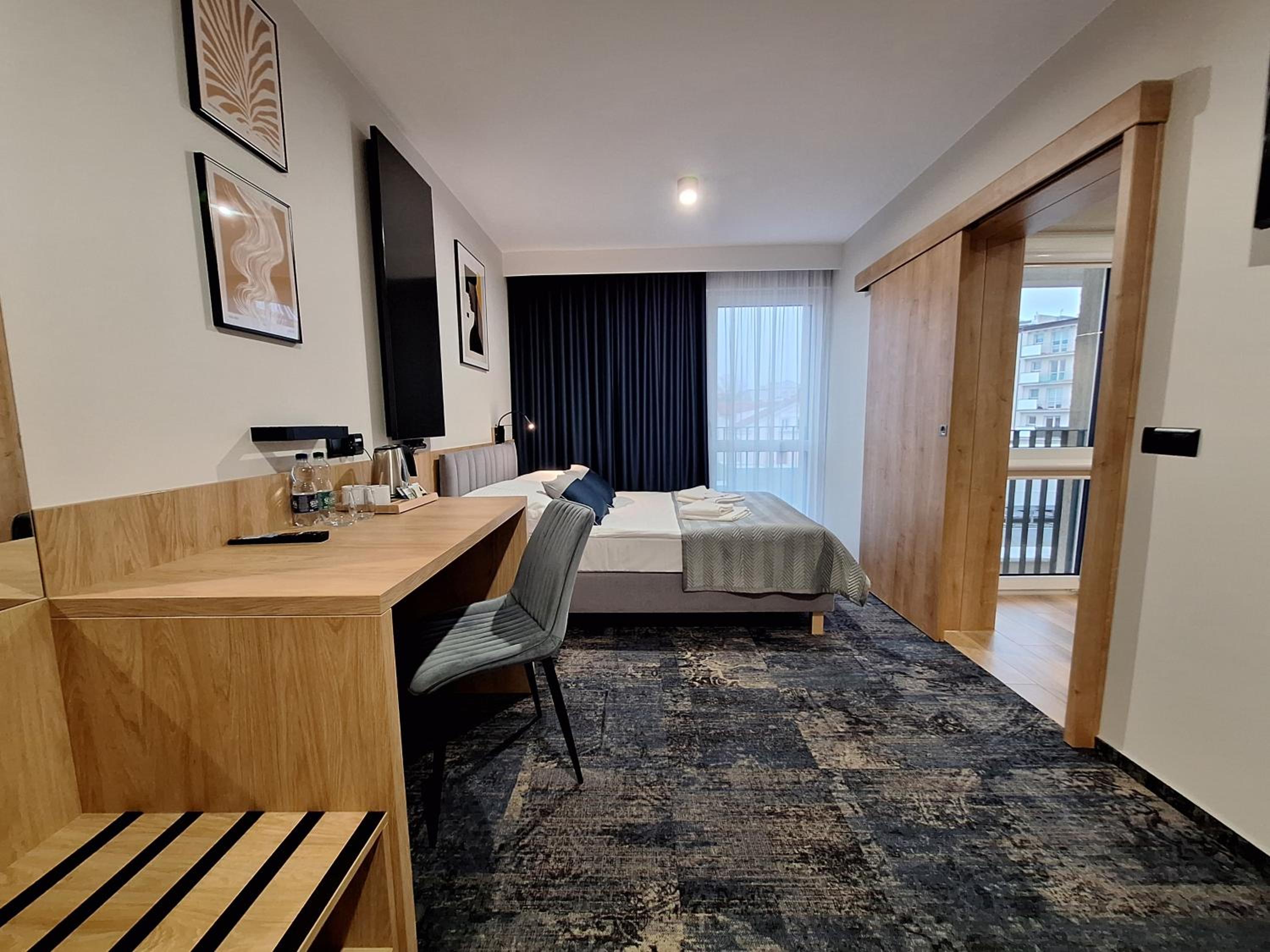 Double Room - Disability Access photo 1