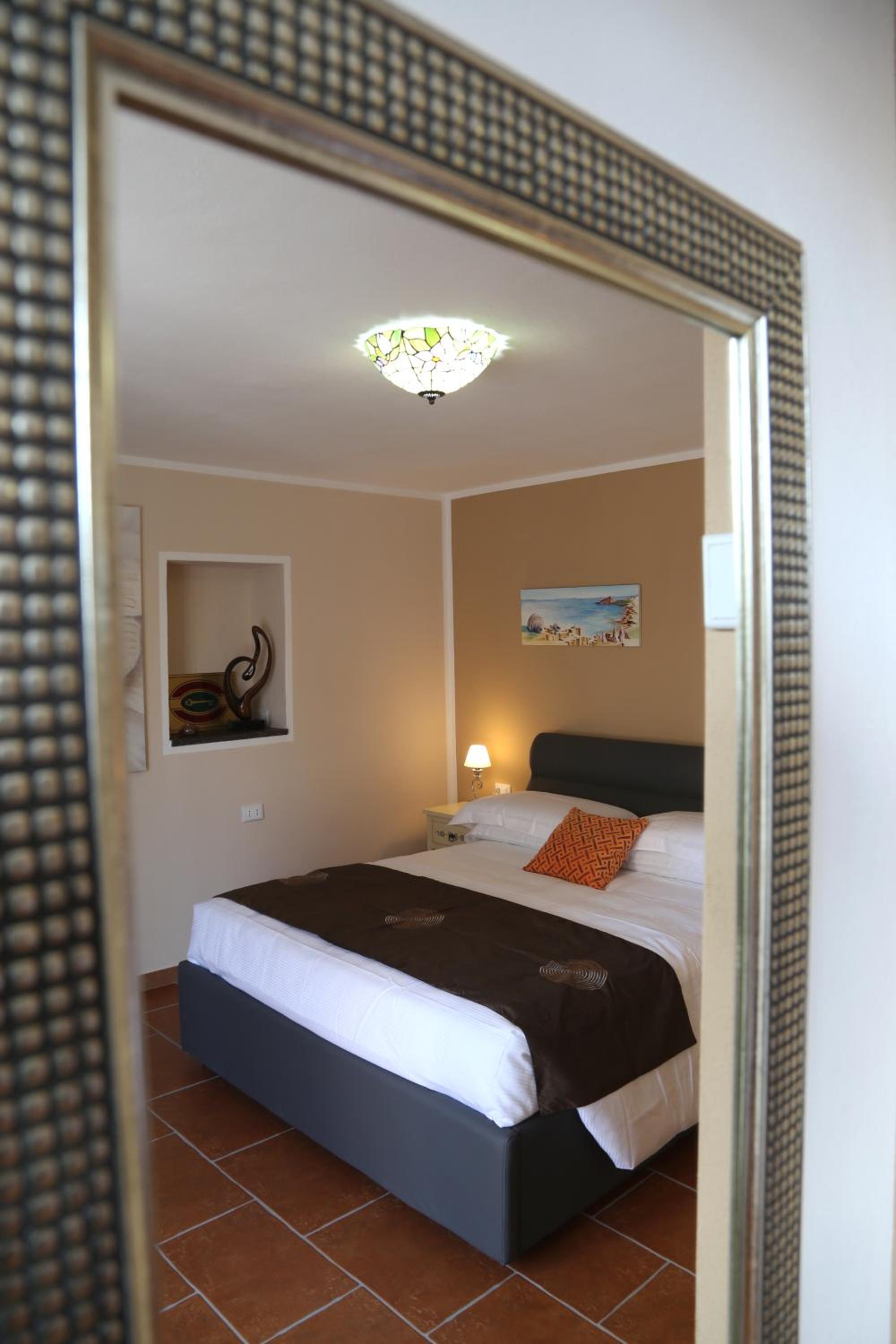 Deluxe Triple Room - Photo 15