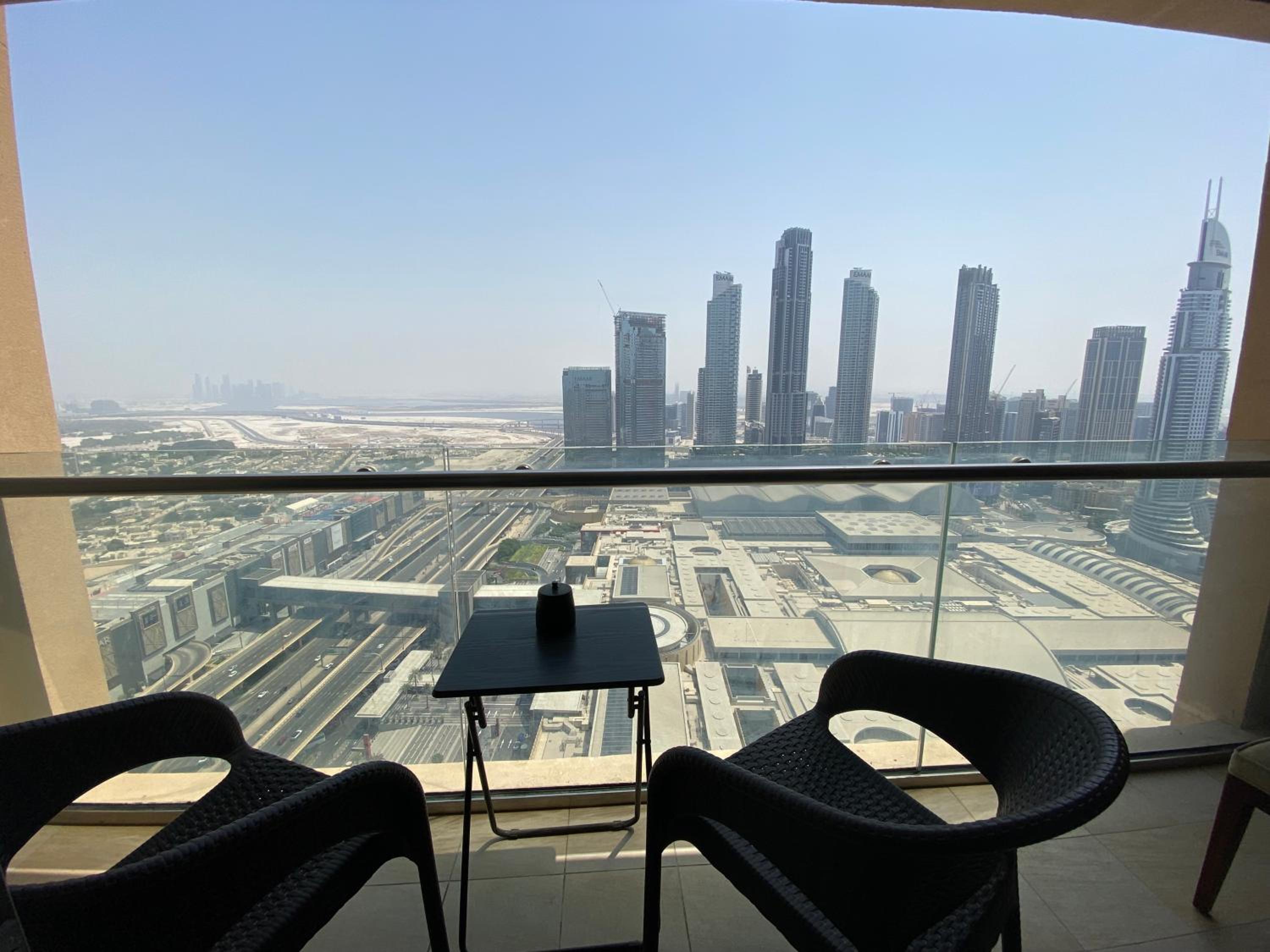 One-Bedroom Apartment with View photo 3