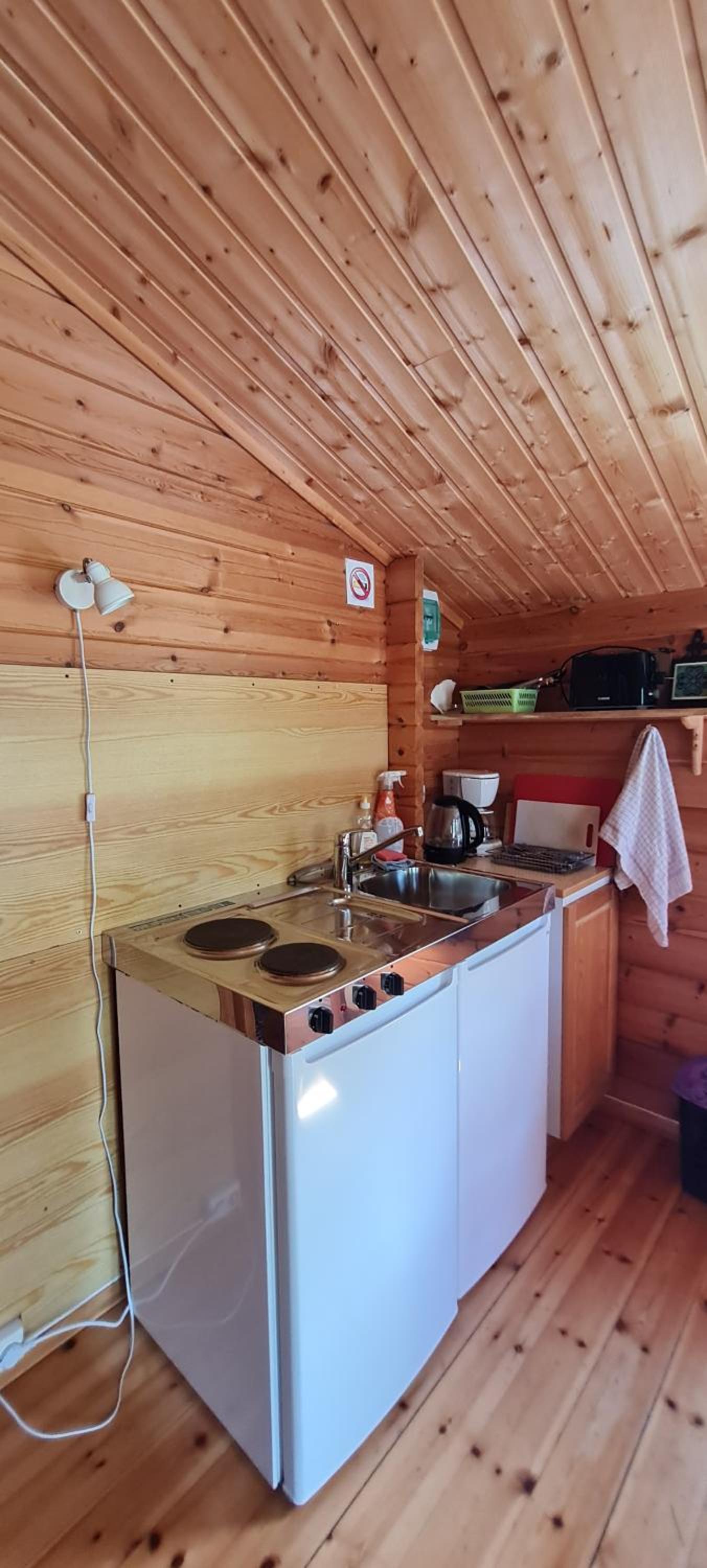 Chalet (5 Adults) - Photo 8