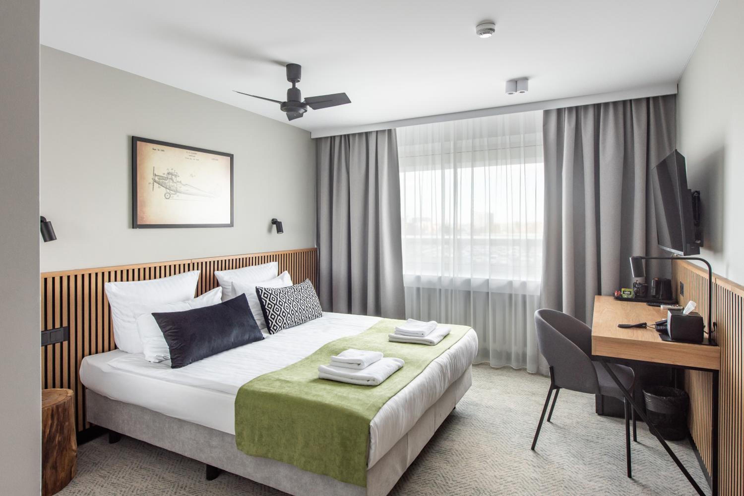 Standard Double Room with Balcony - Photo 1