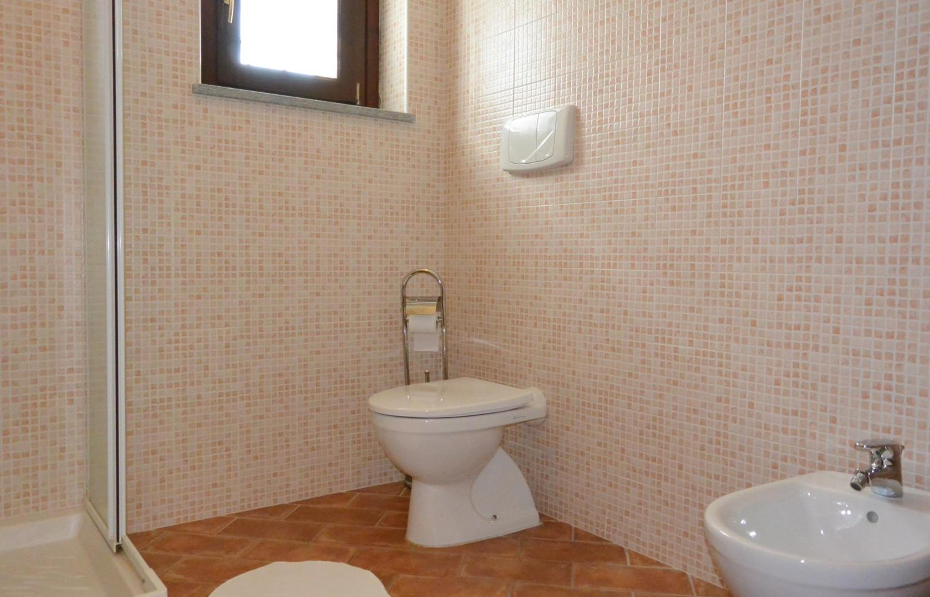 Double Room - Photo 5