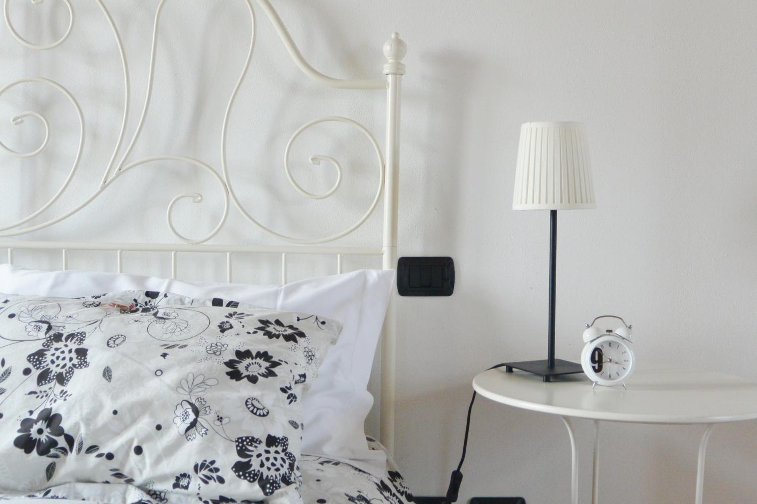 Double Room - Photo 6