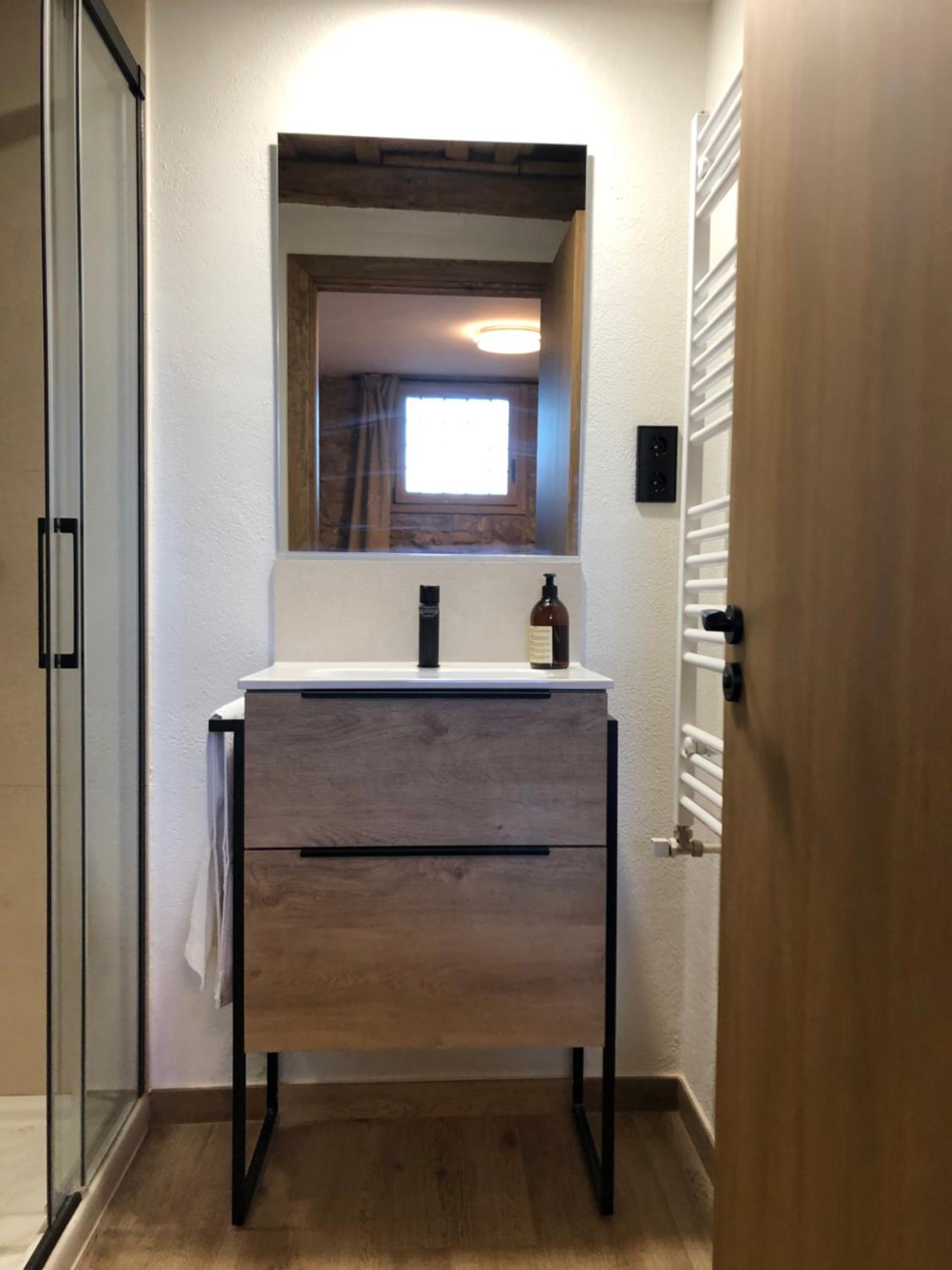 Triple Room with Private Bathroom photo 3