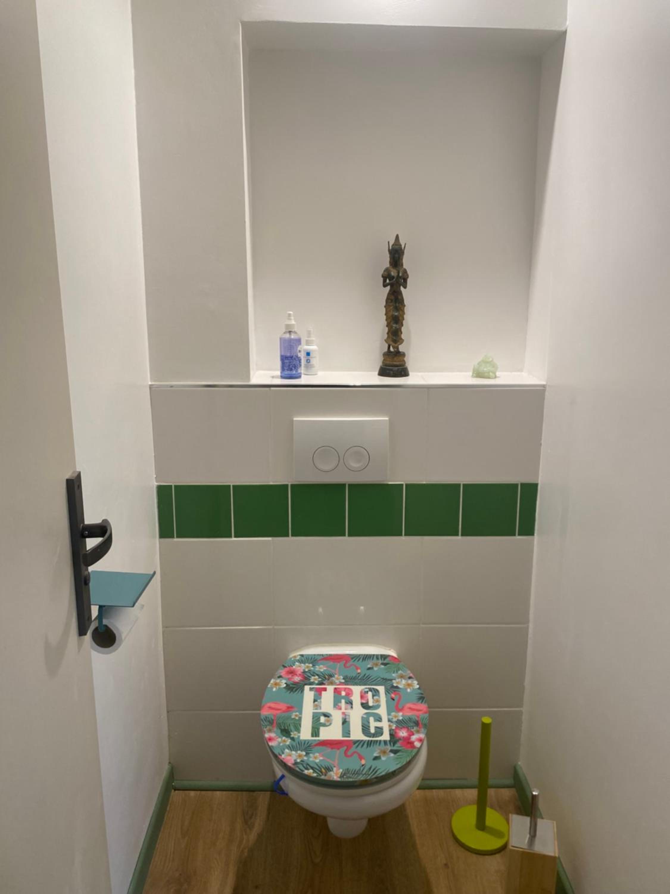 Queen Room photo 2