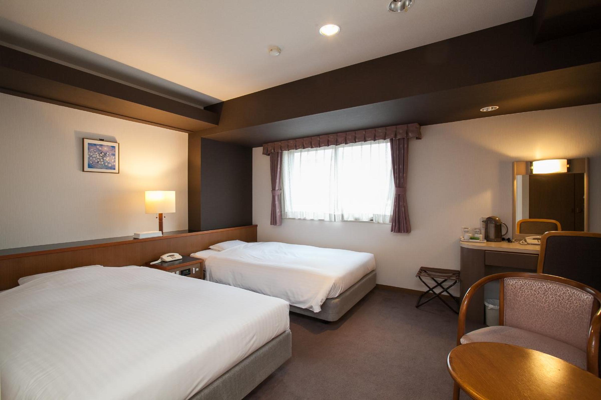 Standard Twin Room - Non-Smoking photo 2