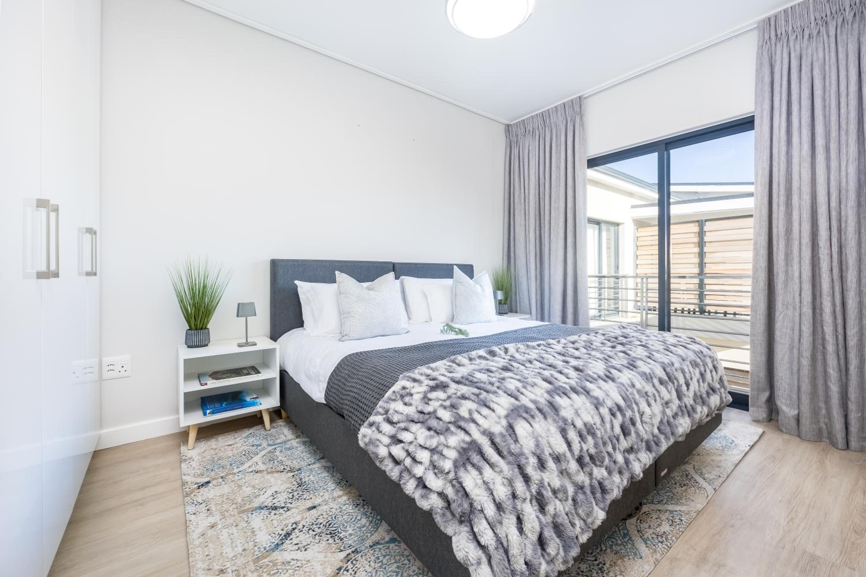 Two Bed Pool View Delux 305