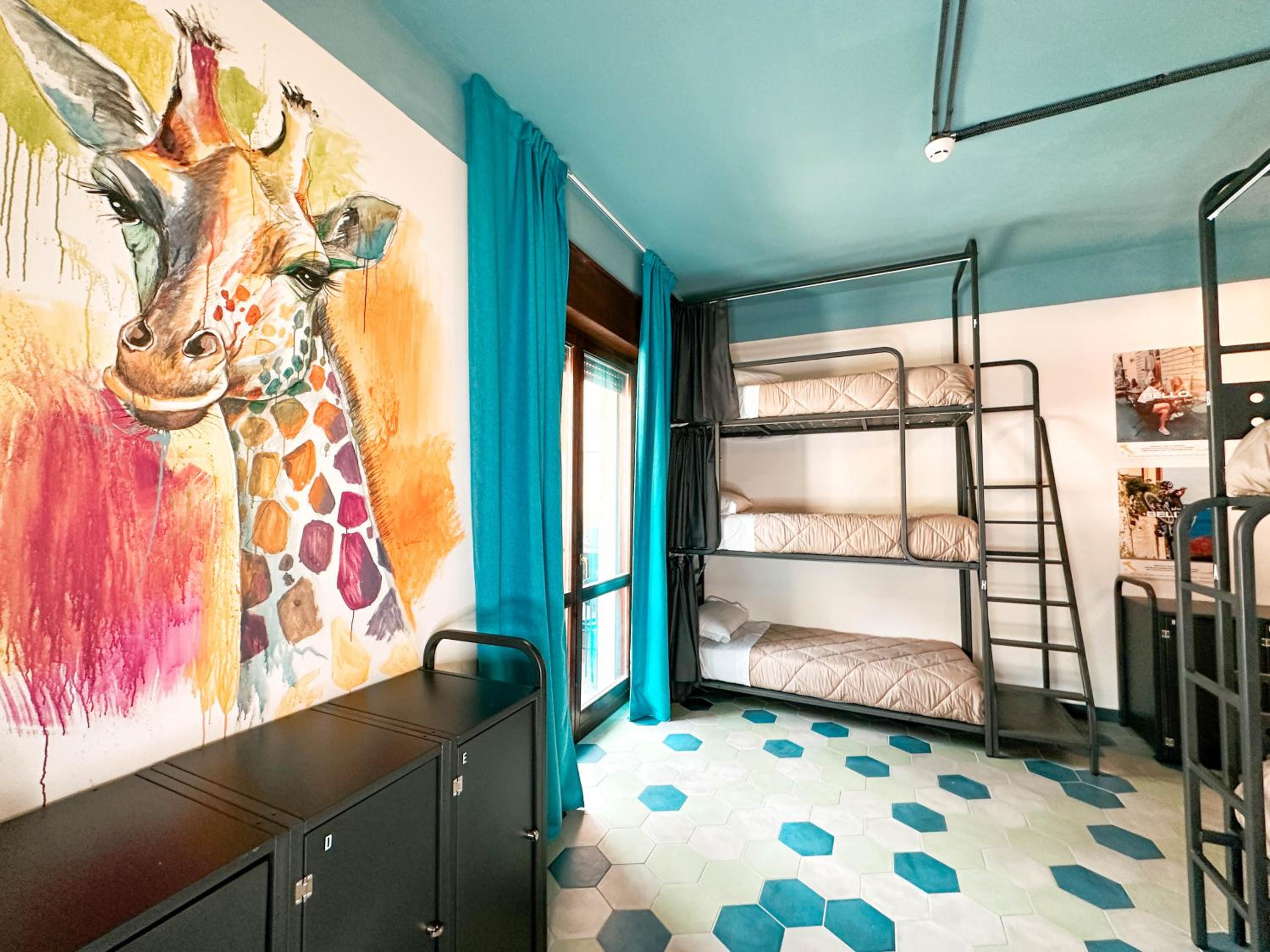 Bed in 7 Bed Mixed Dorm