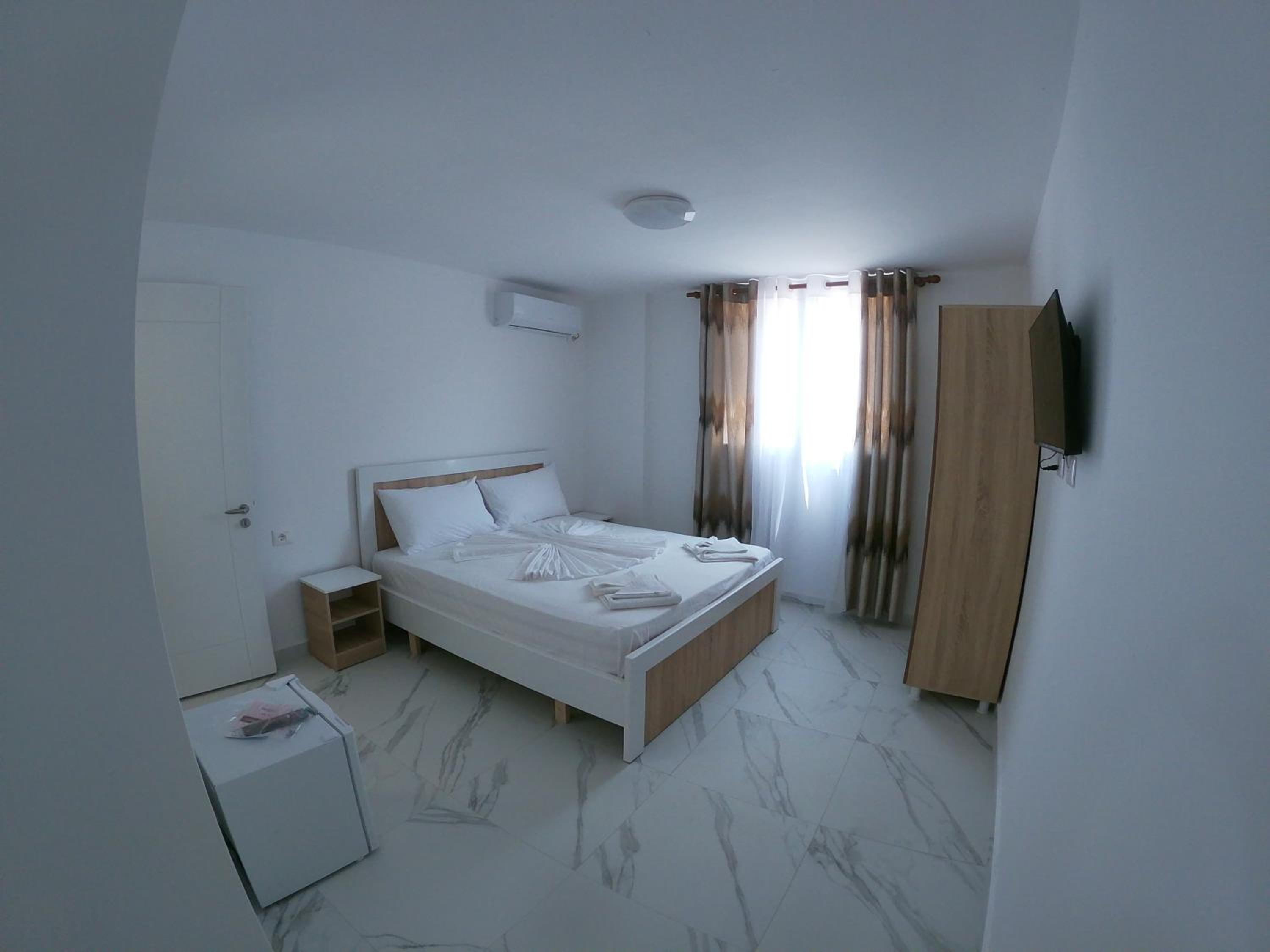 Double Room - Disability Access photo 2