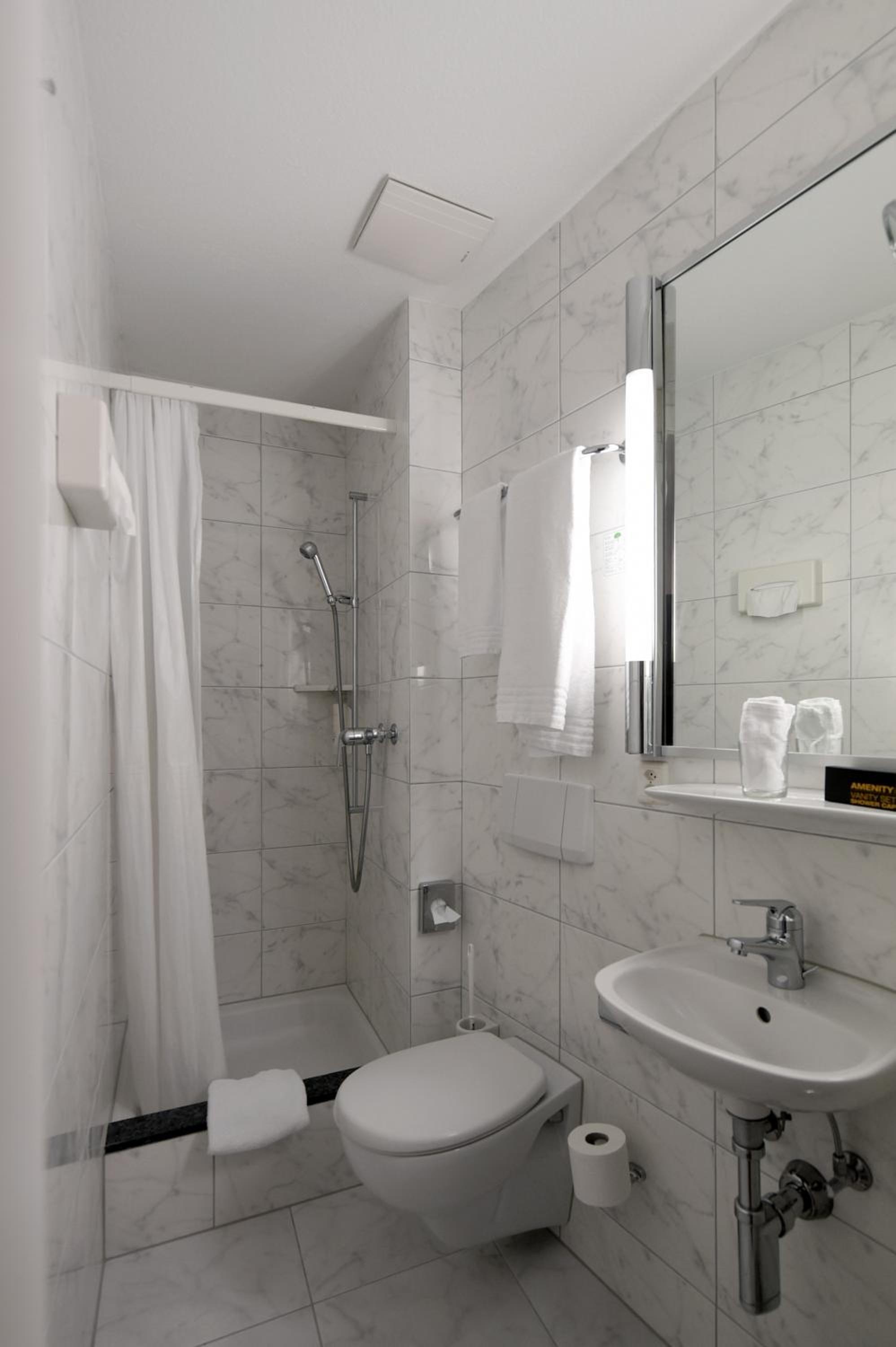Single Room photo 3