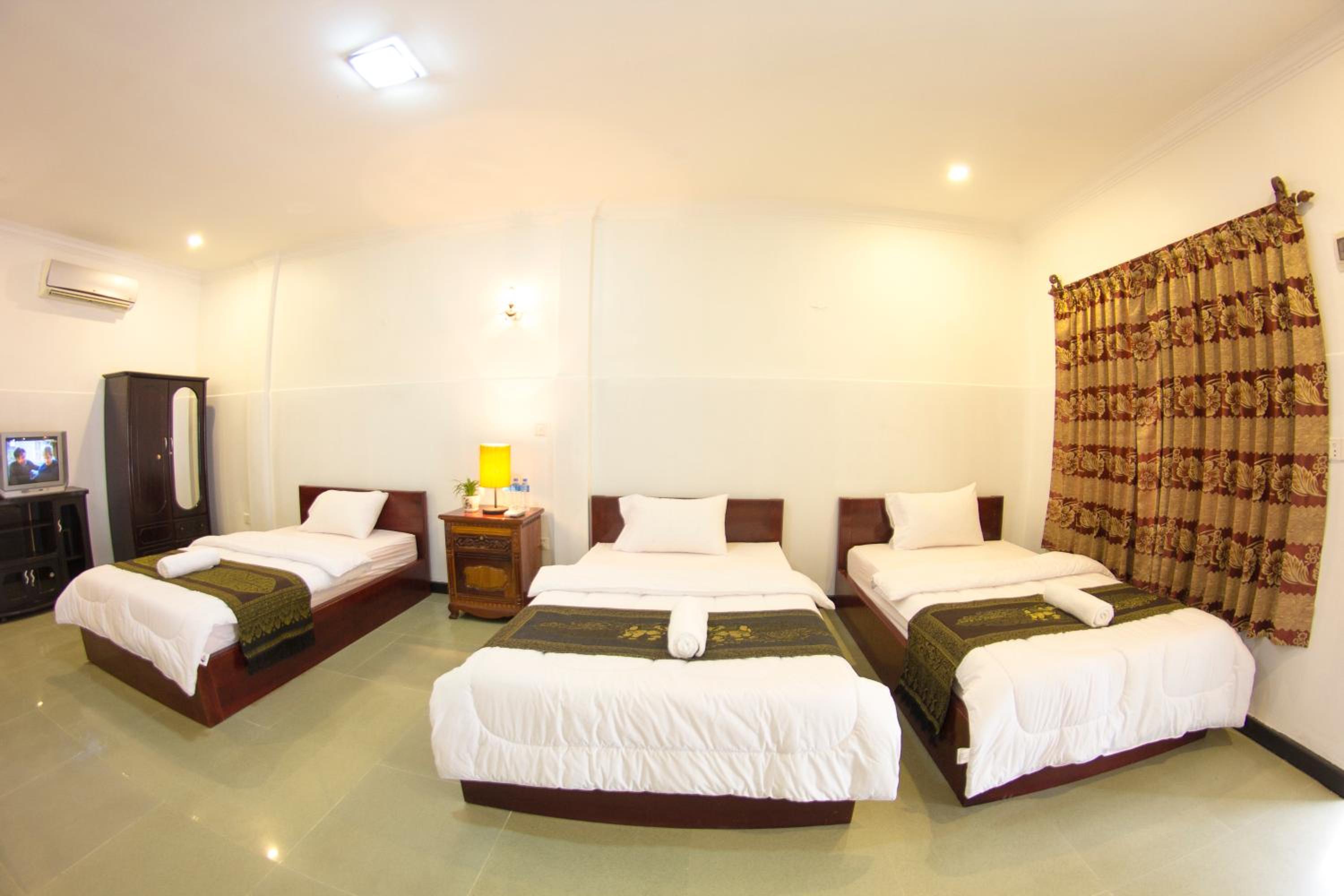 Triple Room with Balcony photo 2