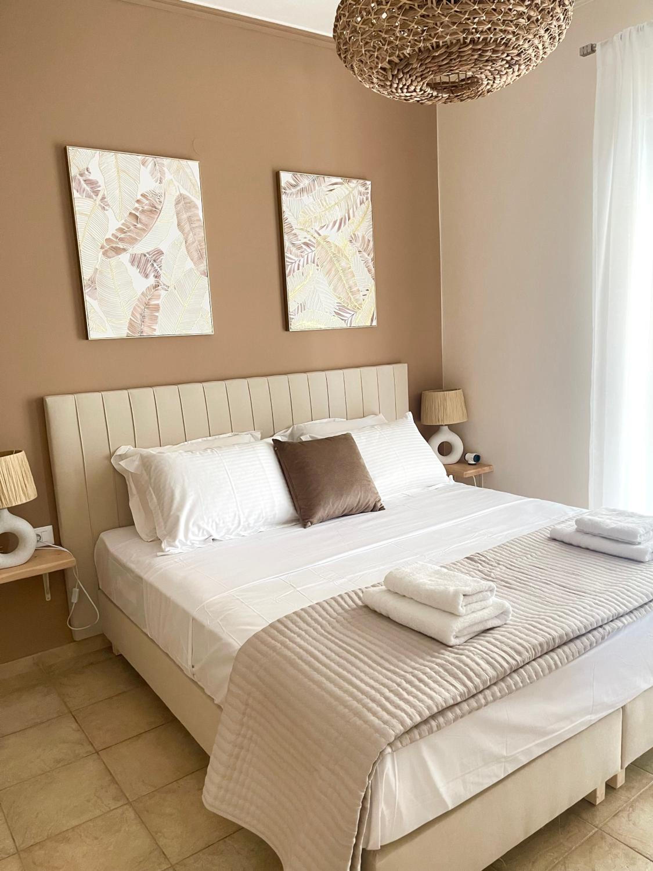 Two-Bedroom Apartment with Balcony photo 3