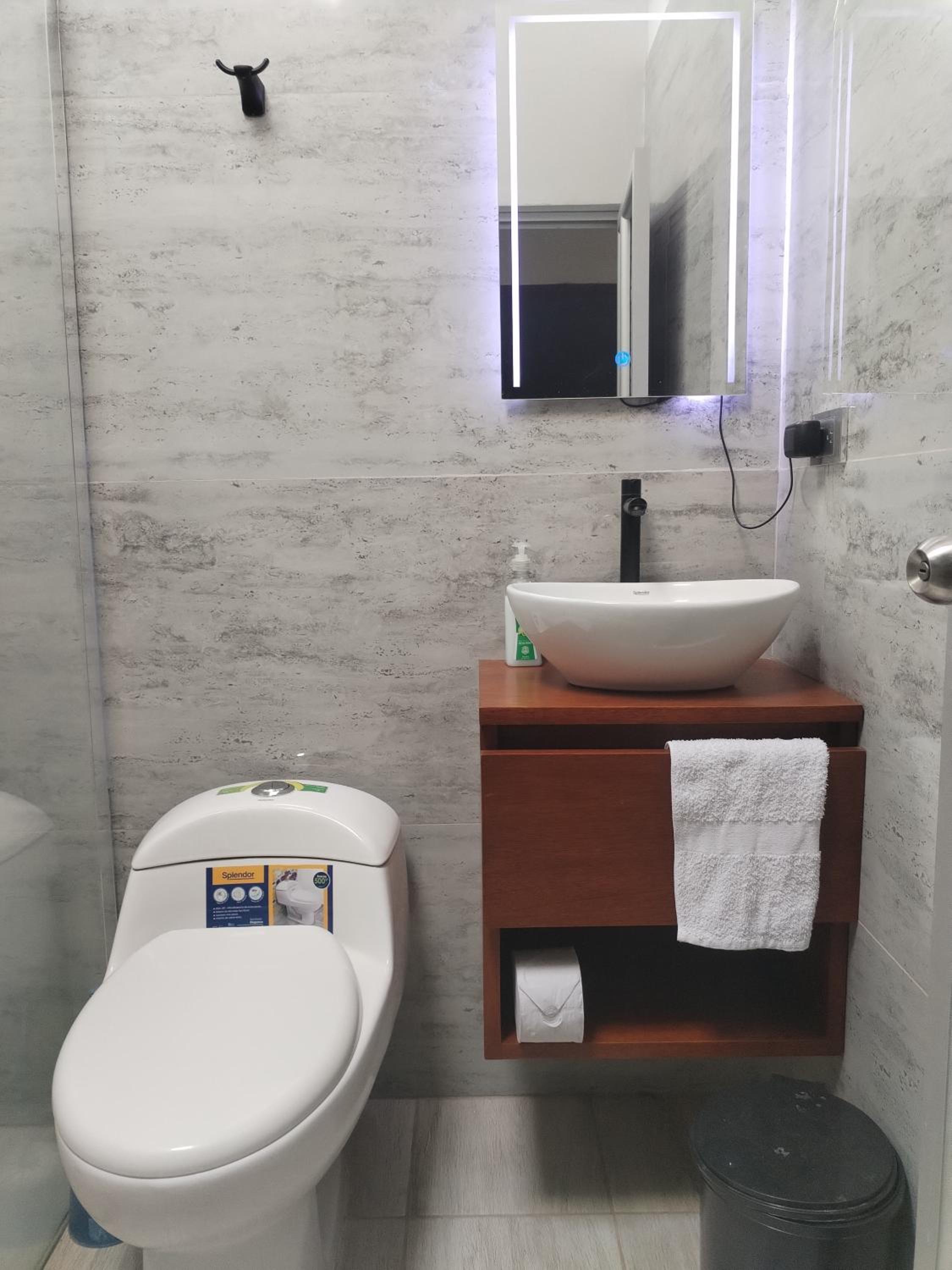 Single Room photo 3