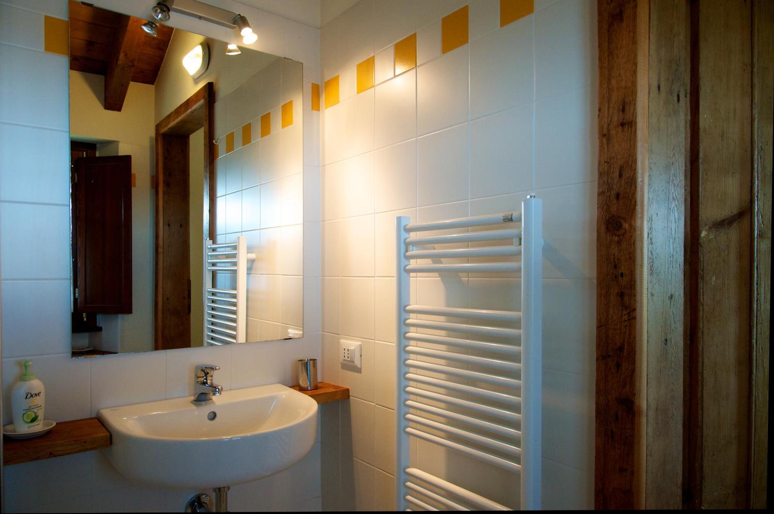 Double Room - Photo 5