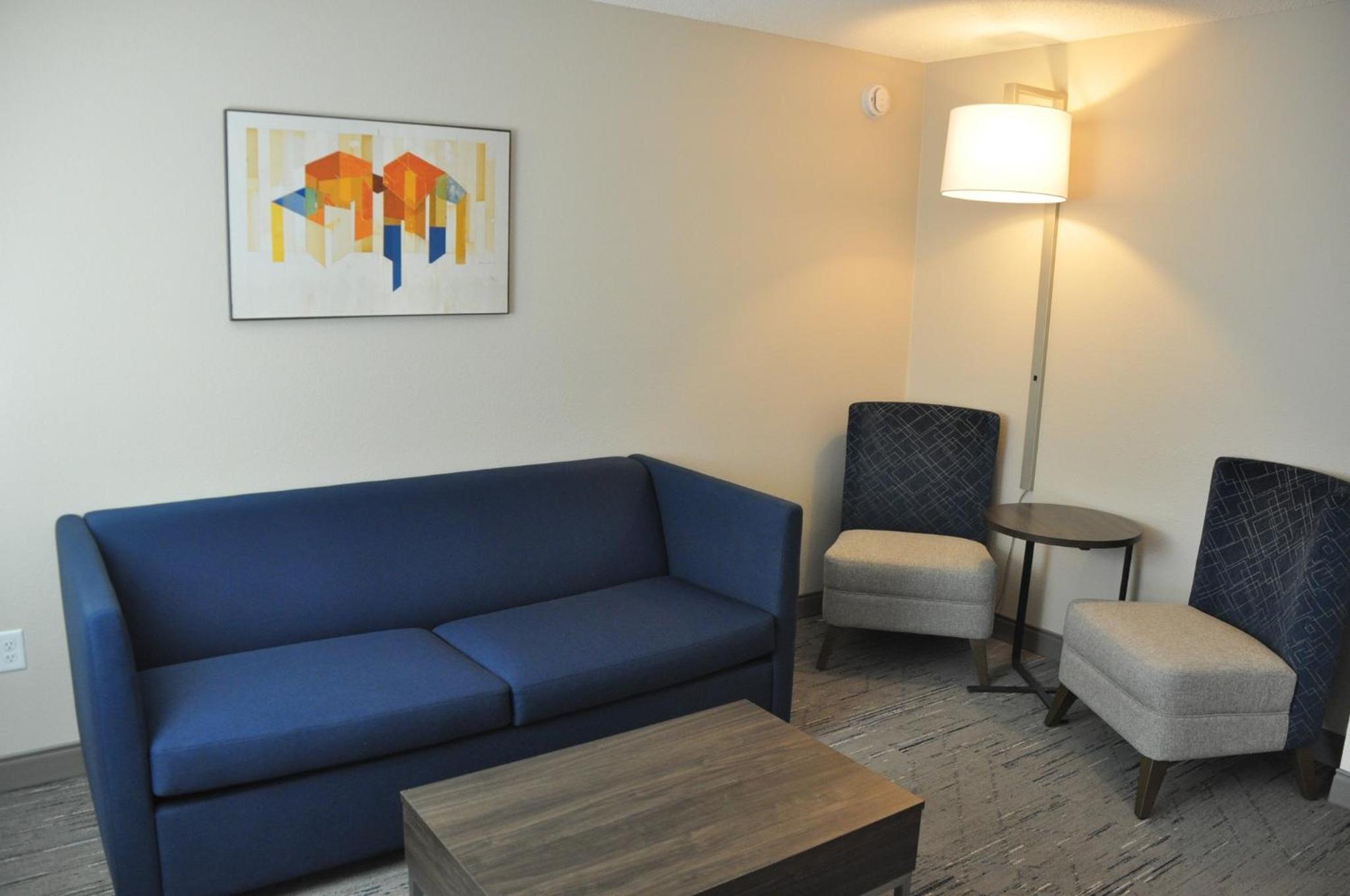 Standard King Room - Disability Access - Photo 2