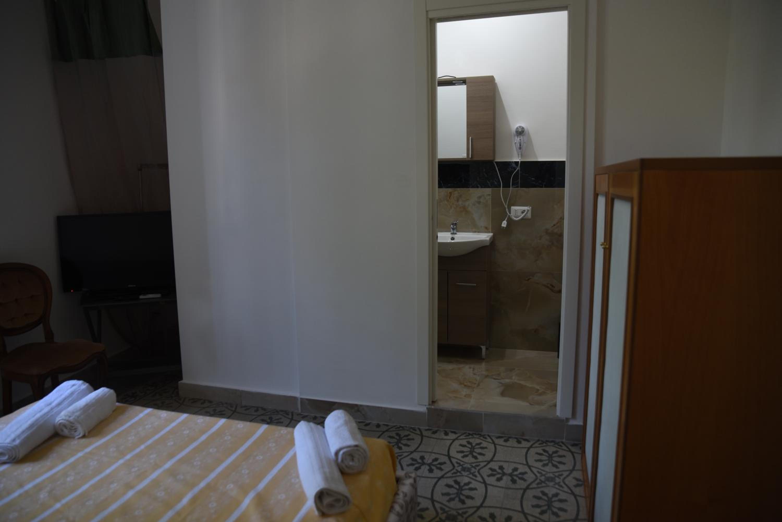 Double Room photo 2