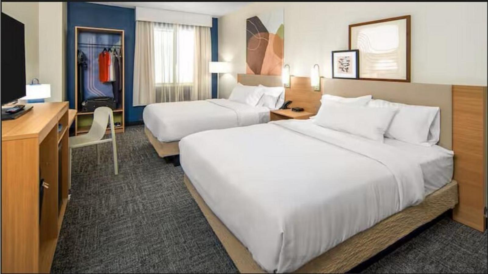 Queen Studio with Two Queen Beds - Hearing Accessible