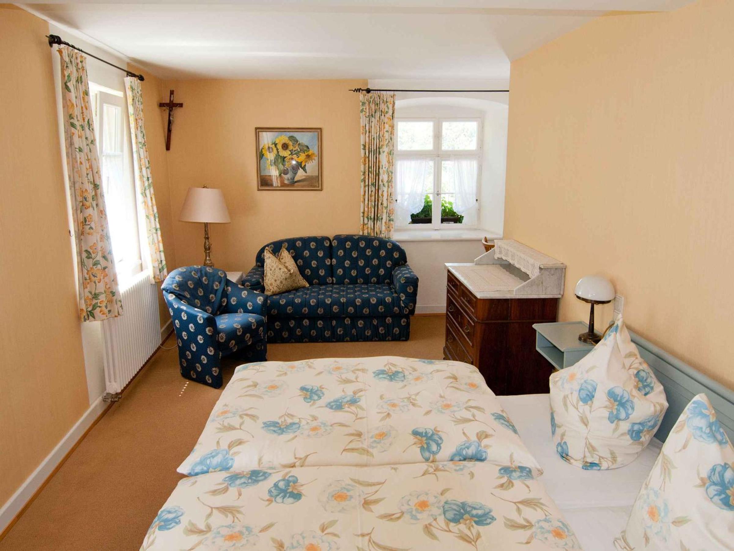 Large Double Room photo 2