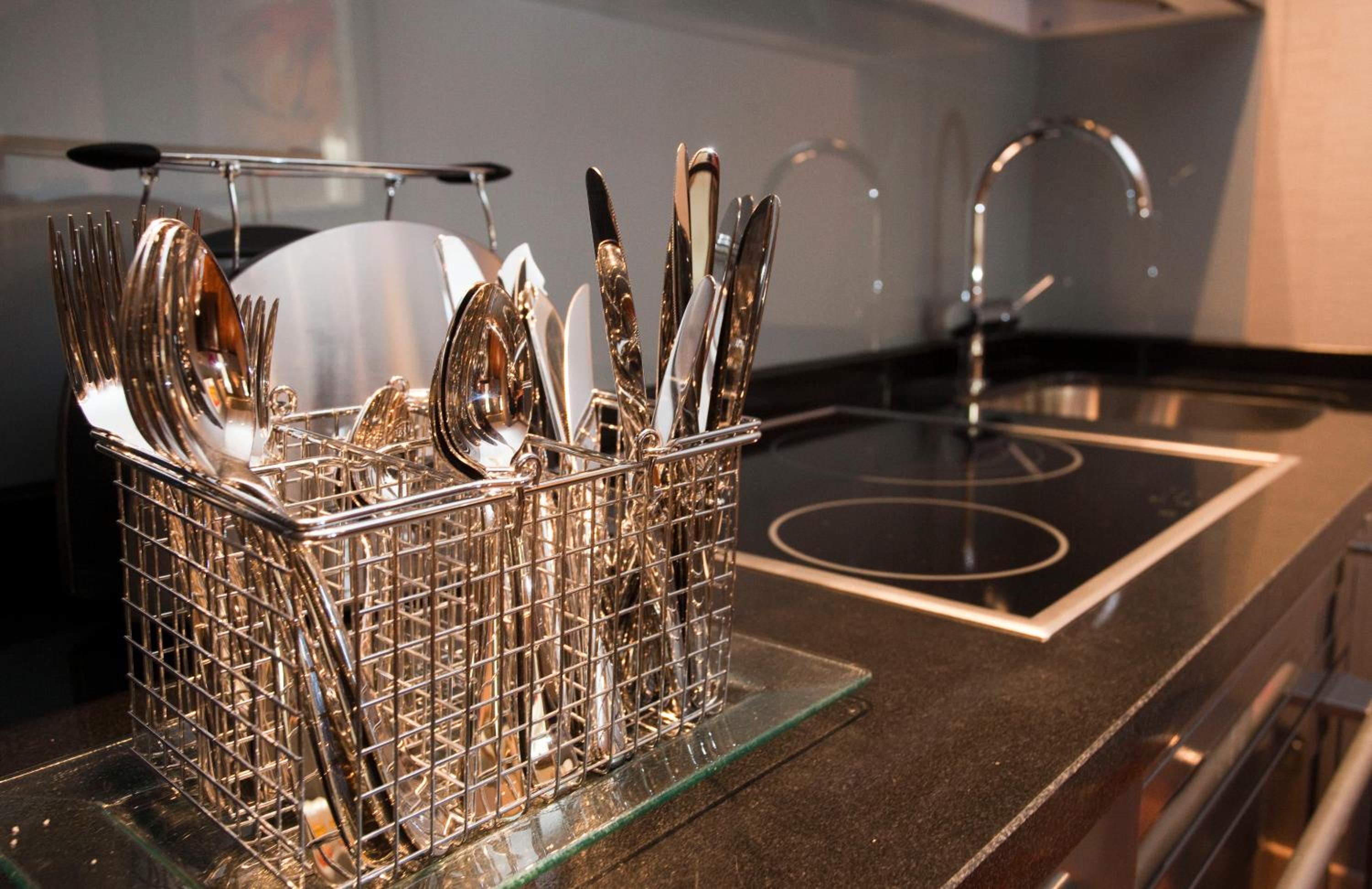 Premium Suite - Photo 9