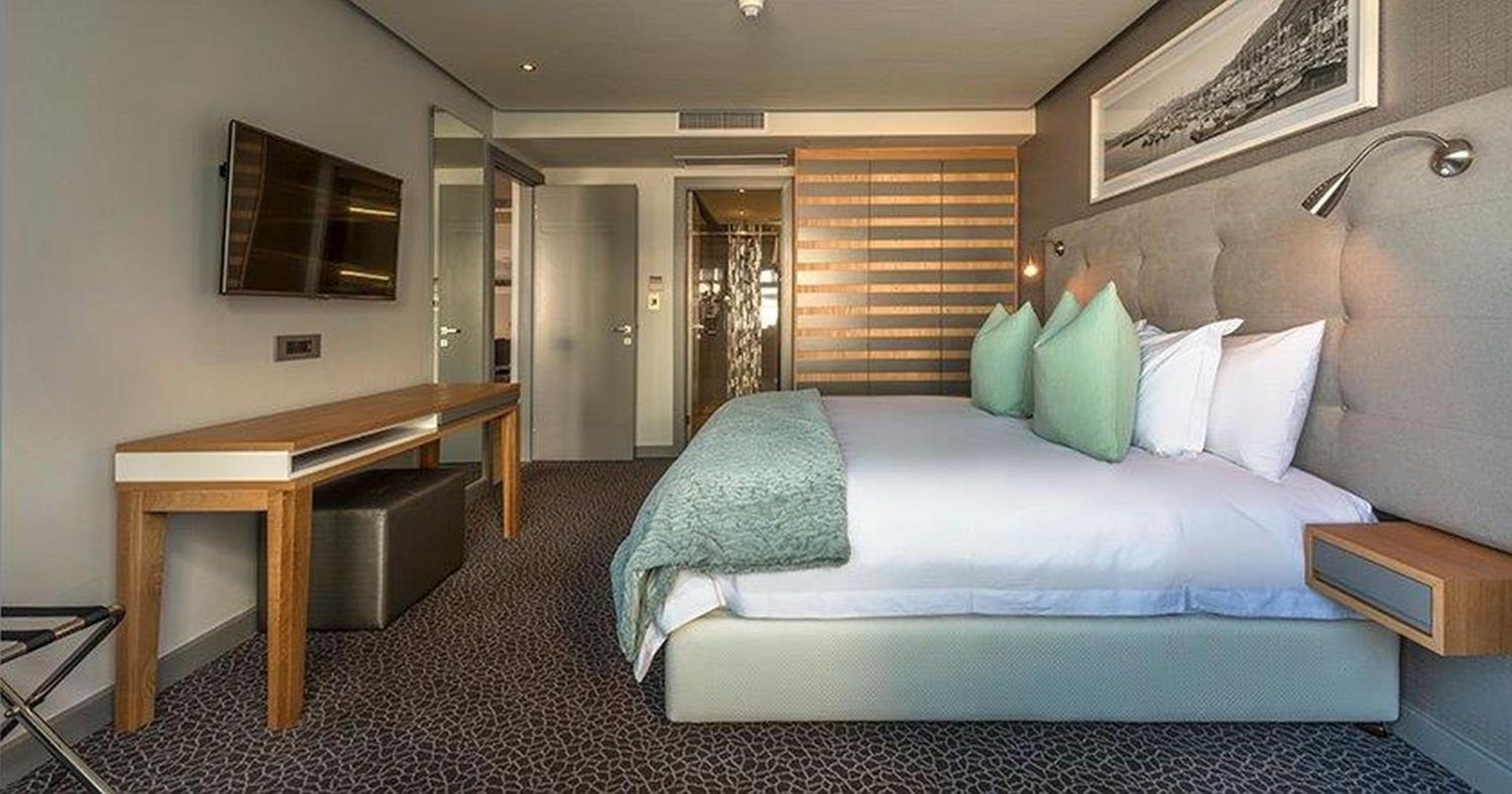 King Suite Marina view photo 3