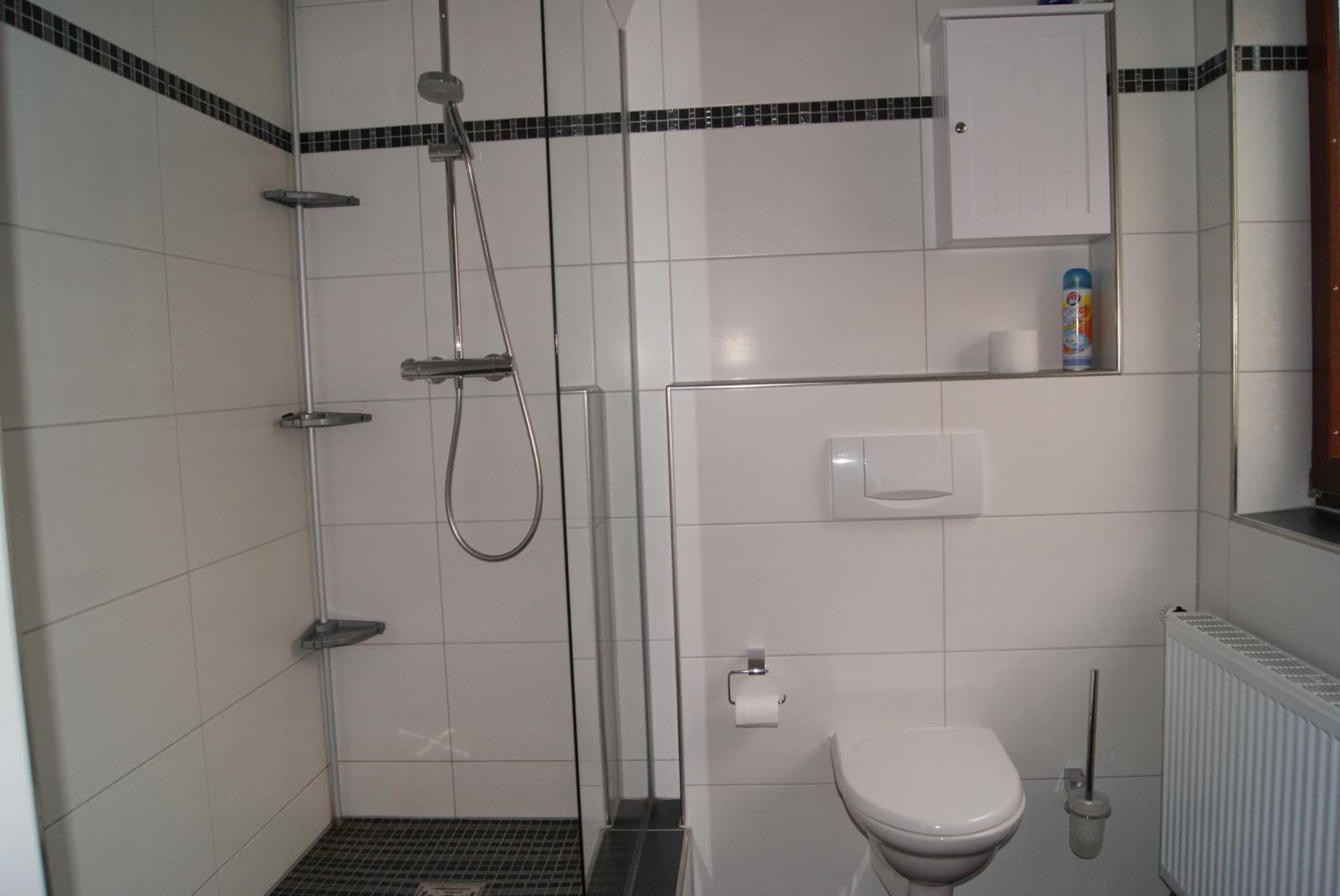Two-Bedroom Apartment - Photo 4